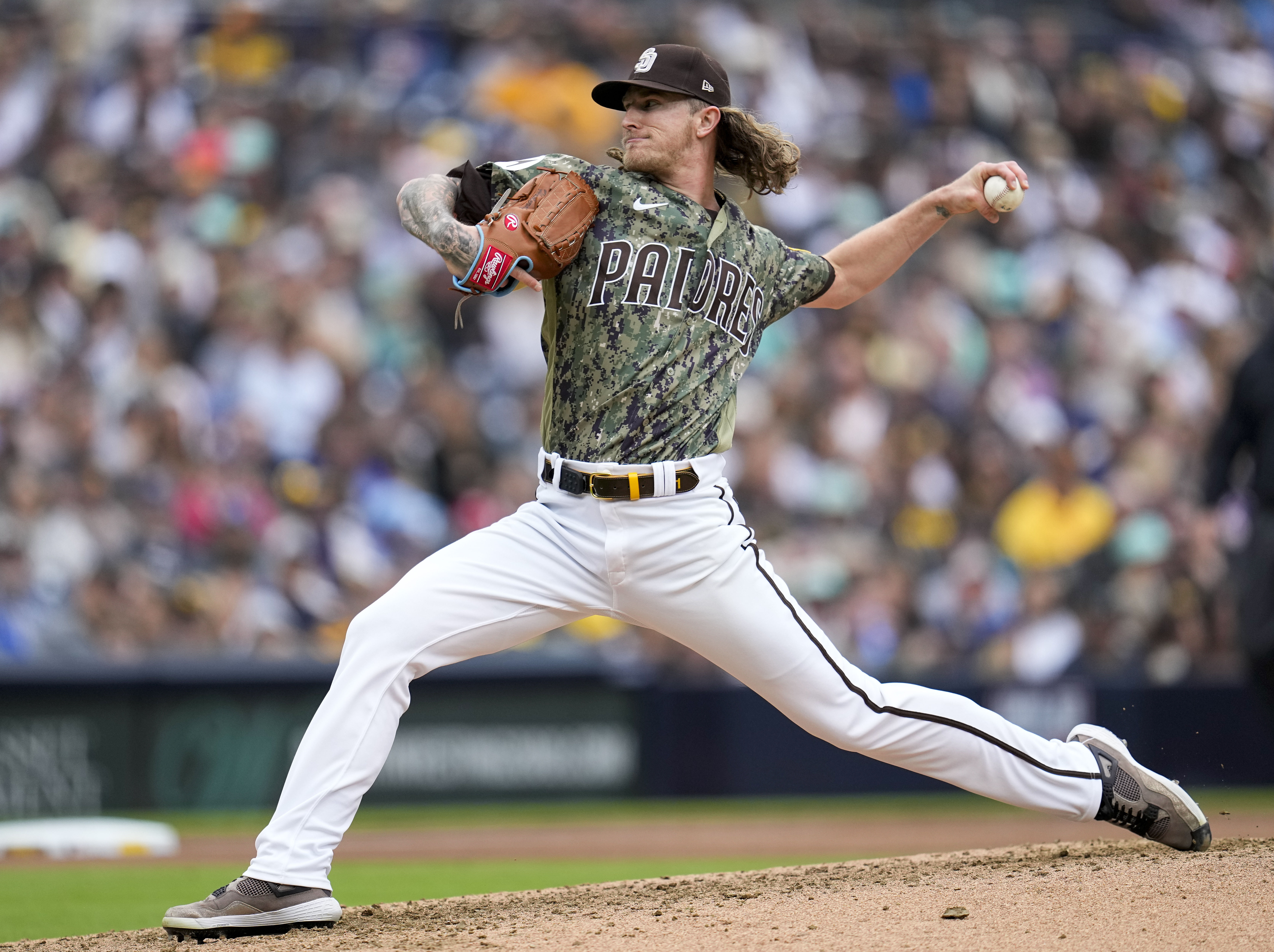 Wade Miley outduels Yu Darvish, Brewers top Padres 1-0