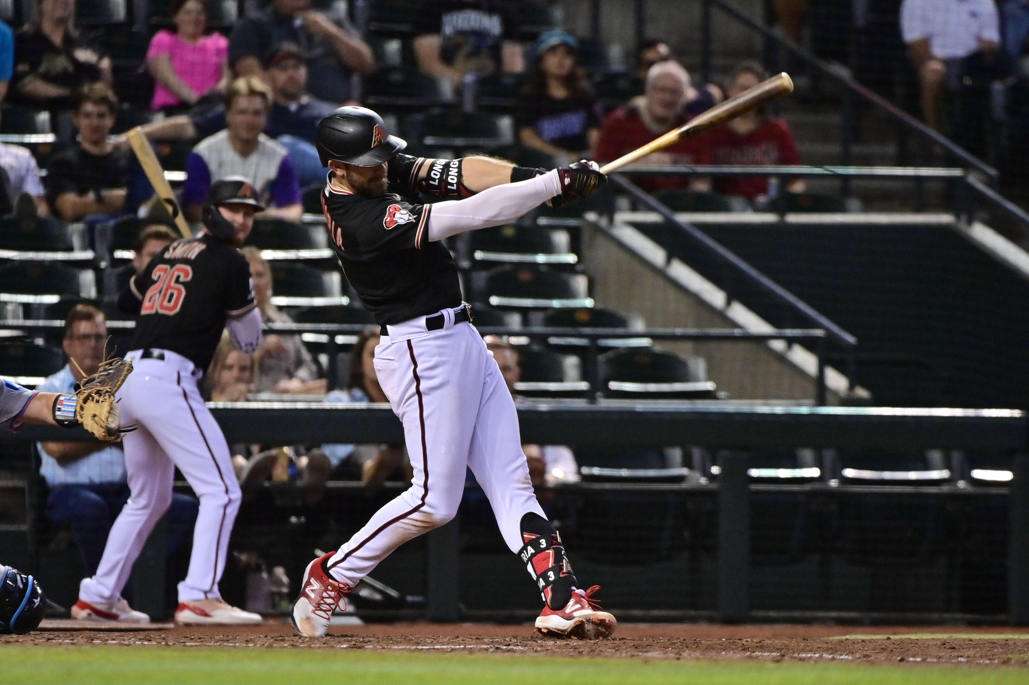 Marte's 3-run HR in 8th lifts Marlins to 4-1 win vs Giants