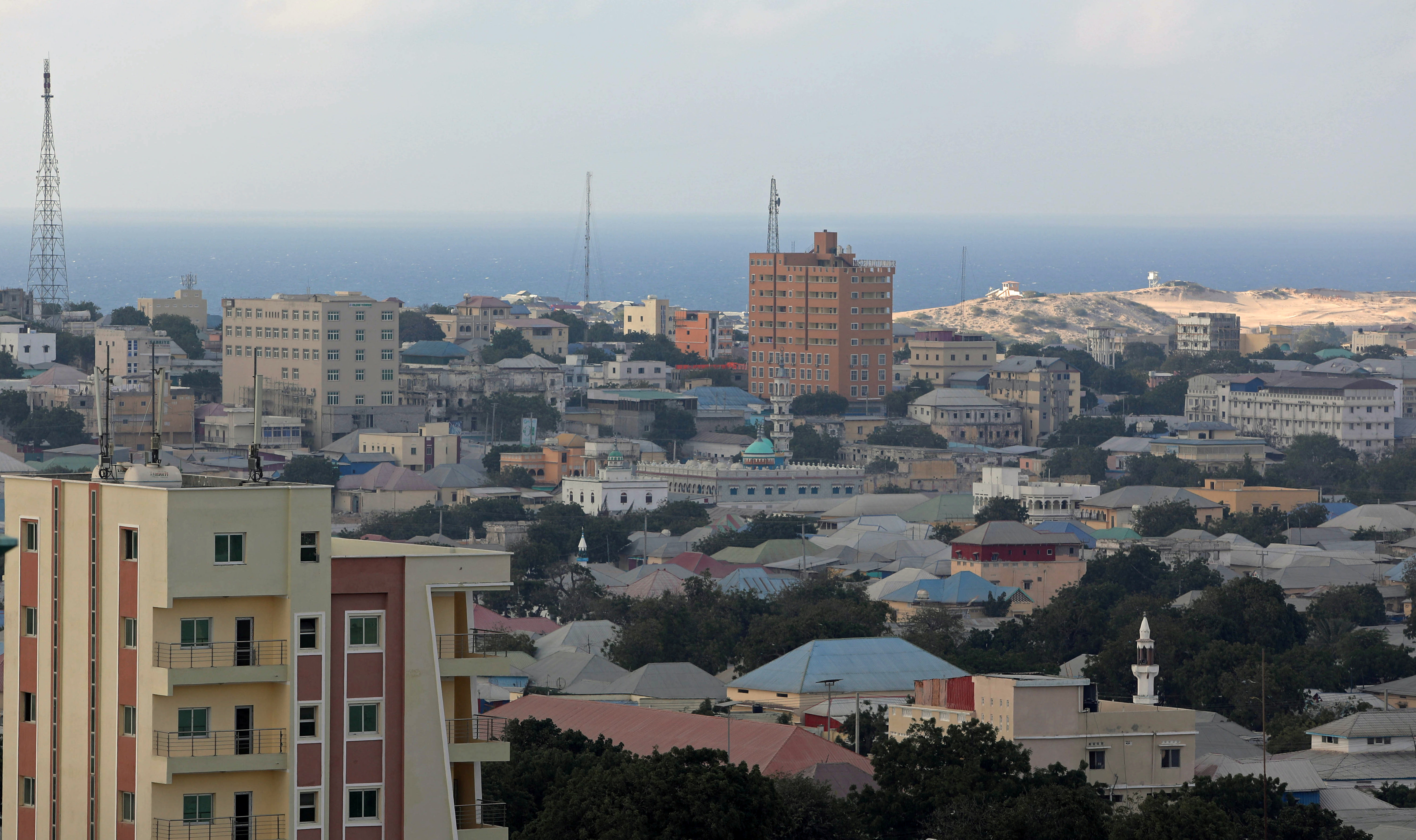 Somalia joins east Africa trade bloc as it eyes new opportunities