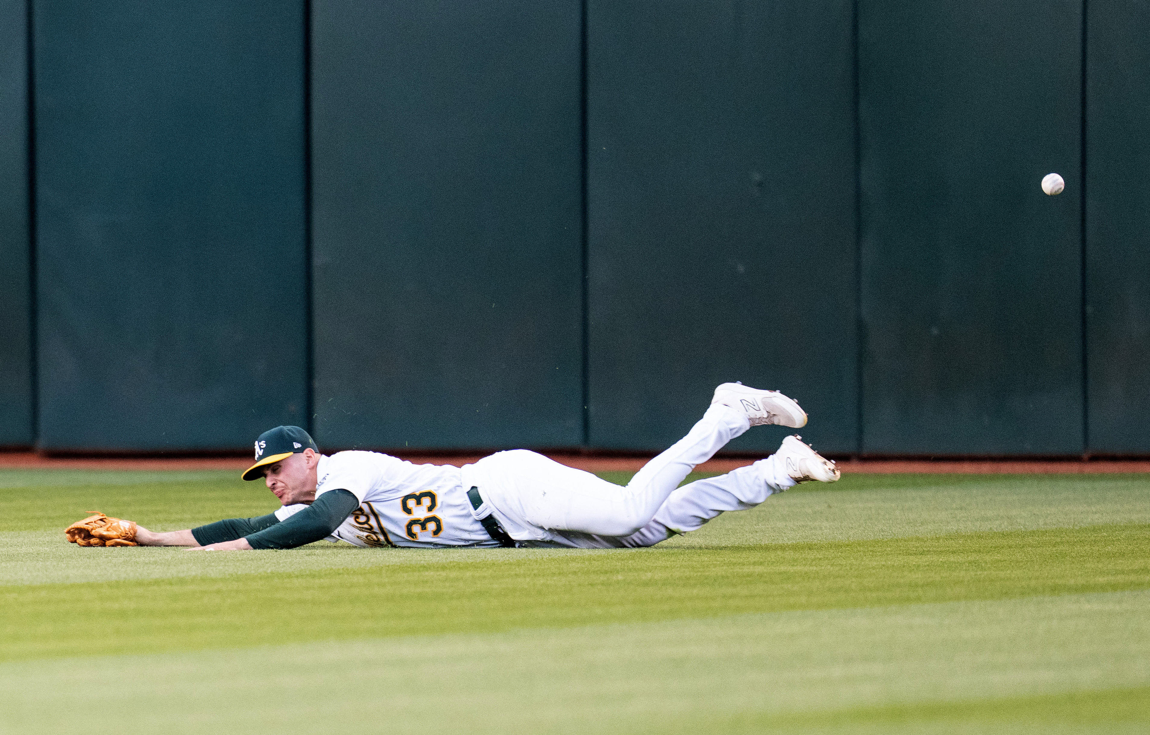 Nathan Eovaldi on cruise control, extends scoreless streak to lift Rangers  over Athletics