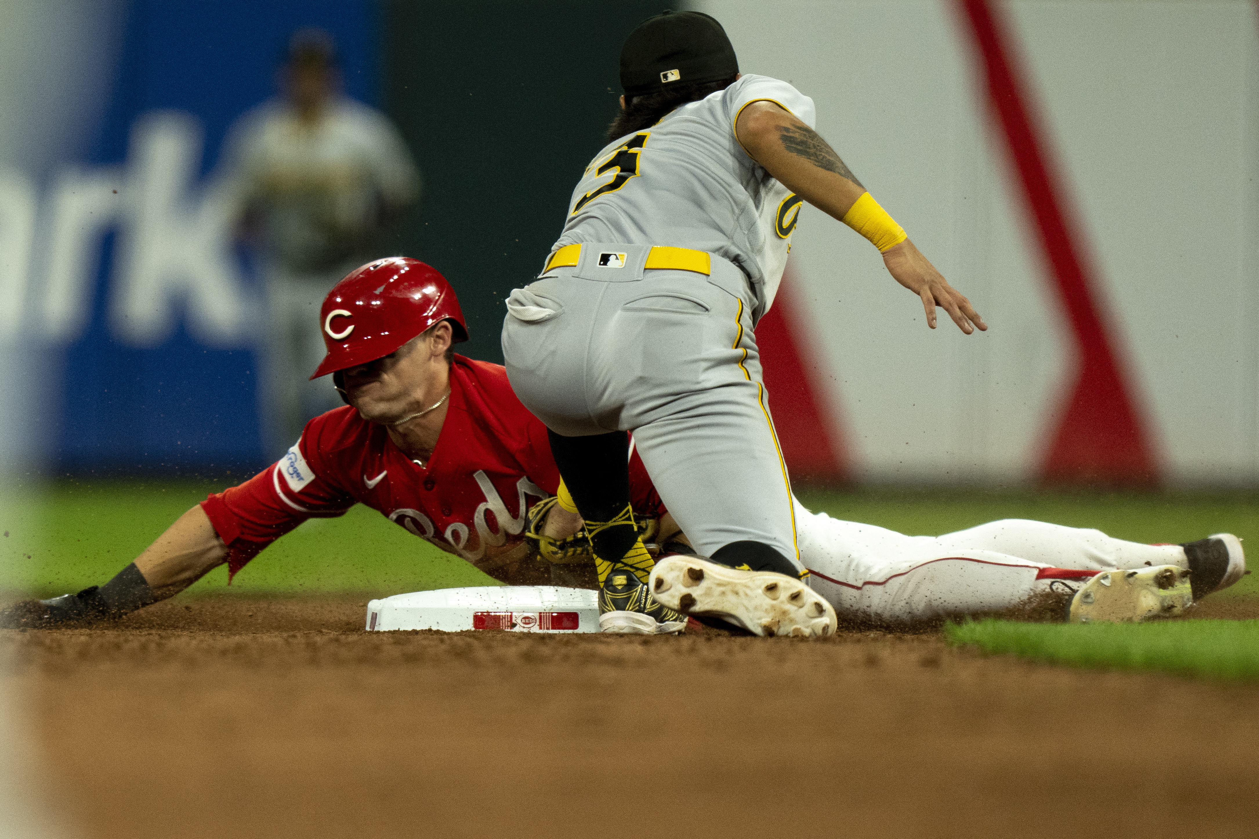 Pirates Made An Astounding Comeback In The Ninth Inning – The Megaphone