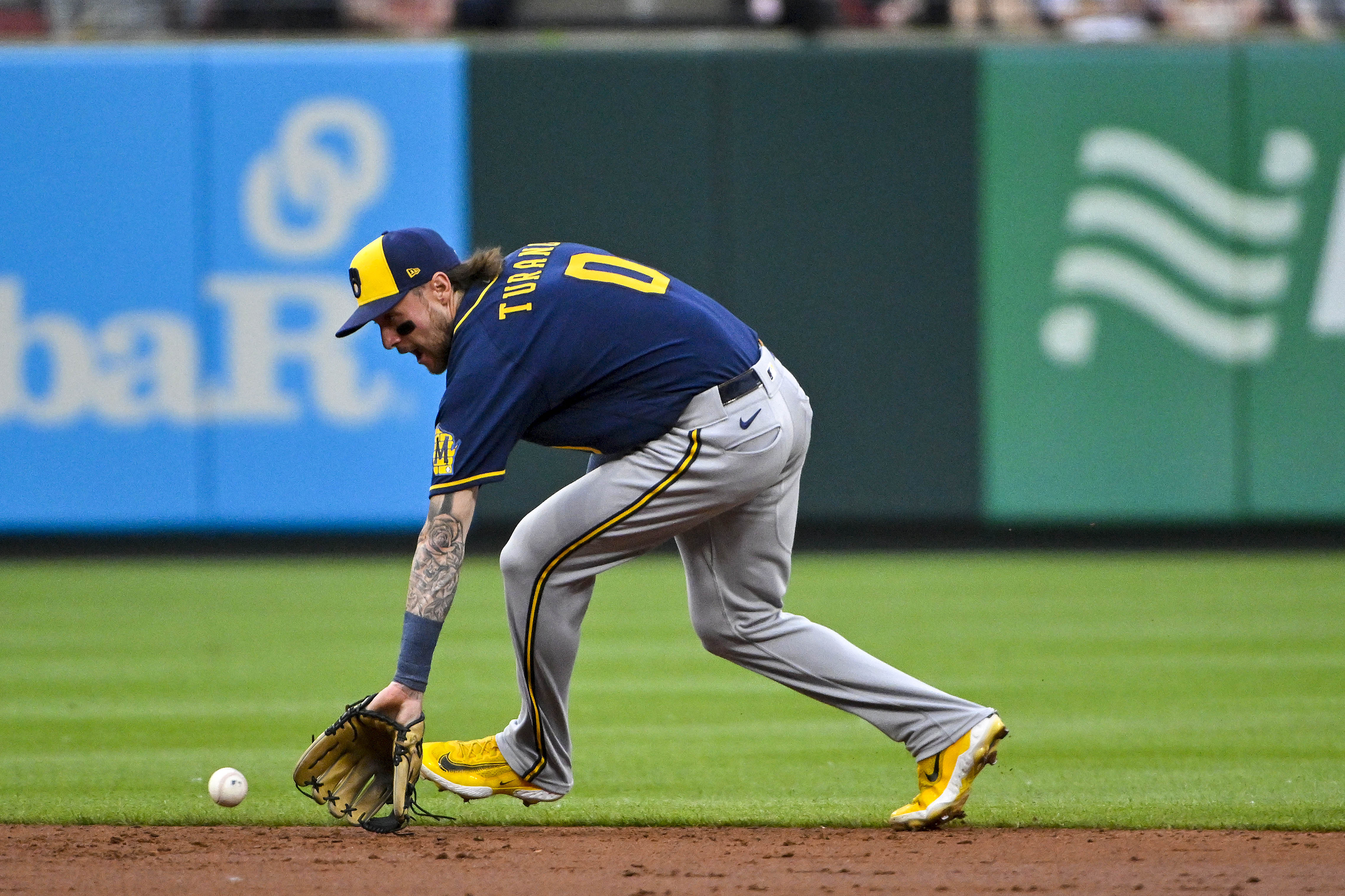 Andrew Knizner's grand slam caps scoring as Cards clobber Brewers