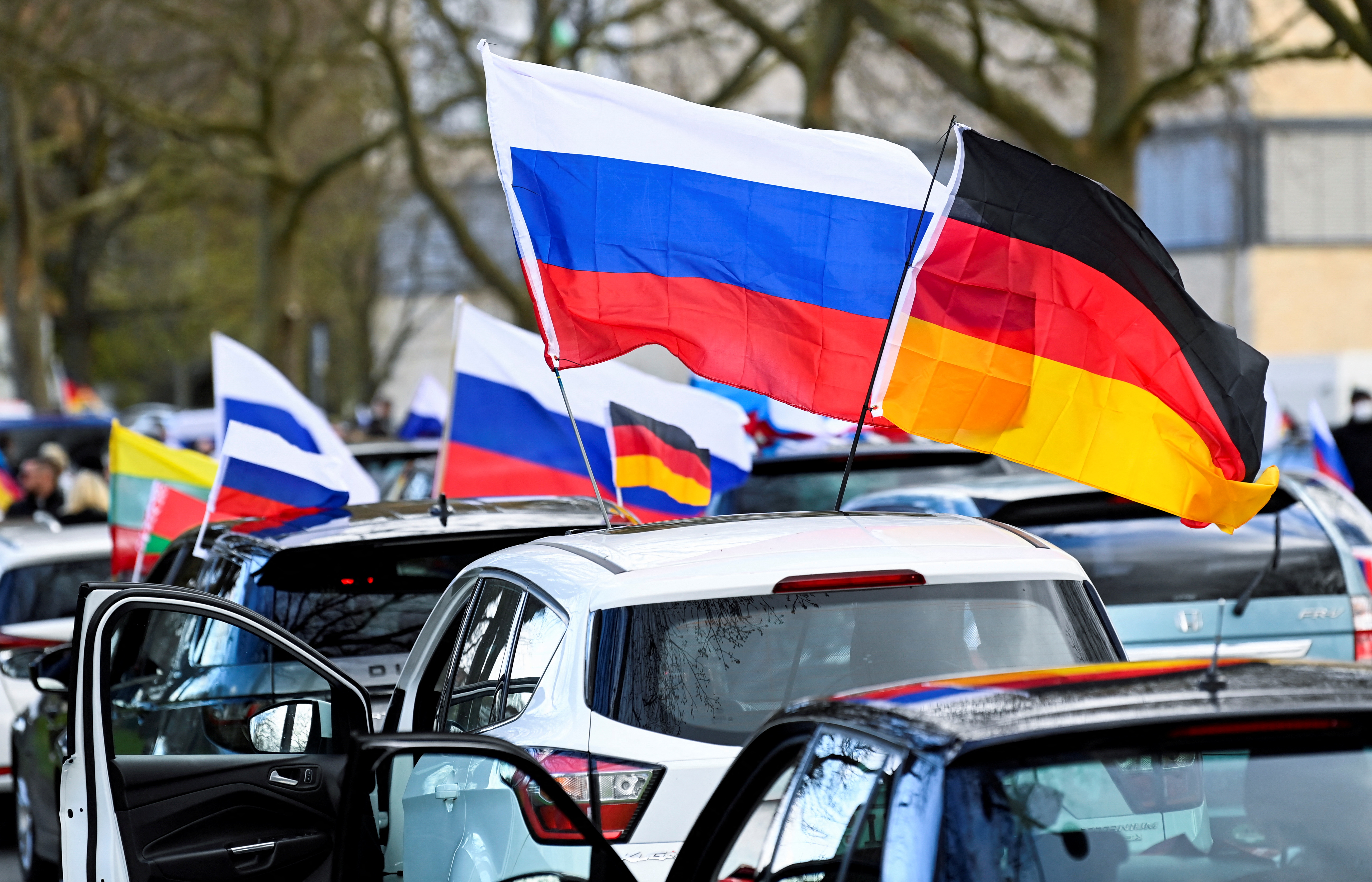 Pro-Russian motorcade in Hanover