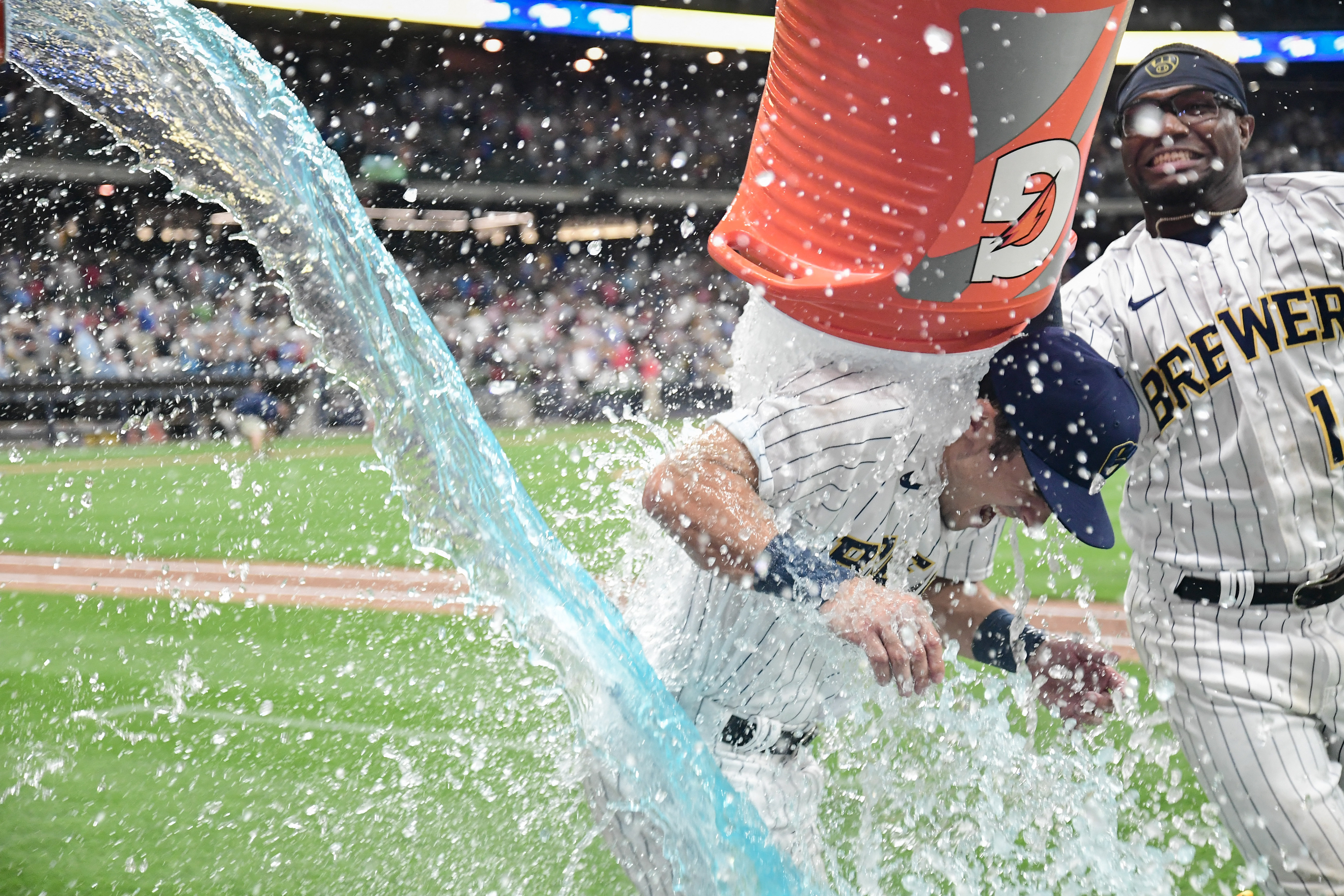 The Milwaukee Brewers complete their comeback from a 2-0 ALCS