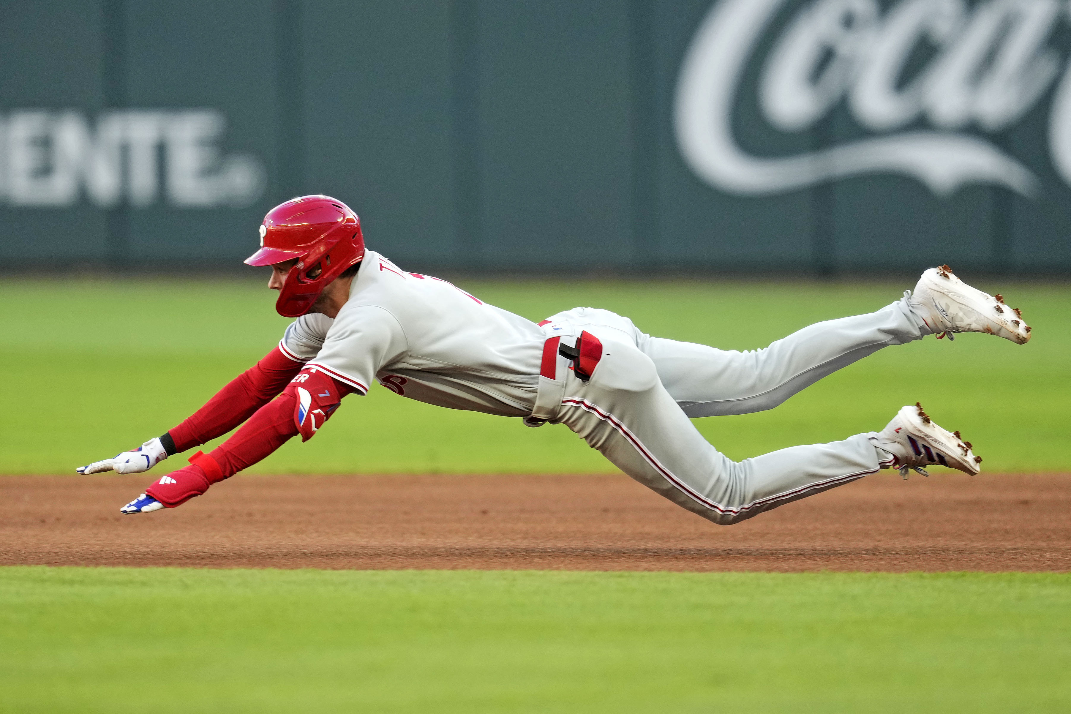 Austin Riley, Braves stun Phillies to even NLDS, Major League Baseball