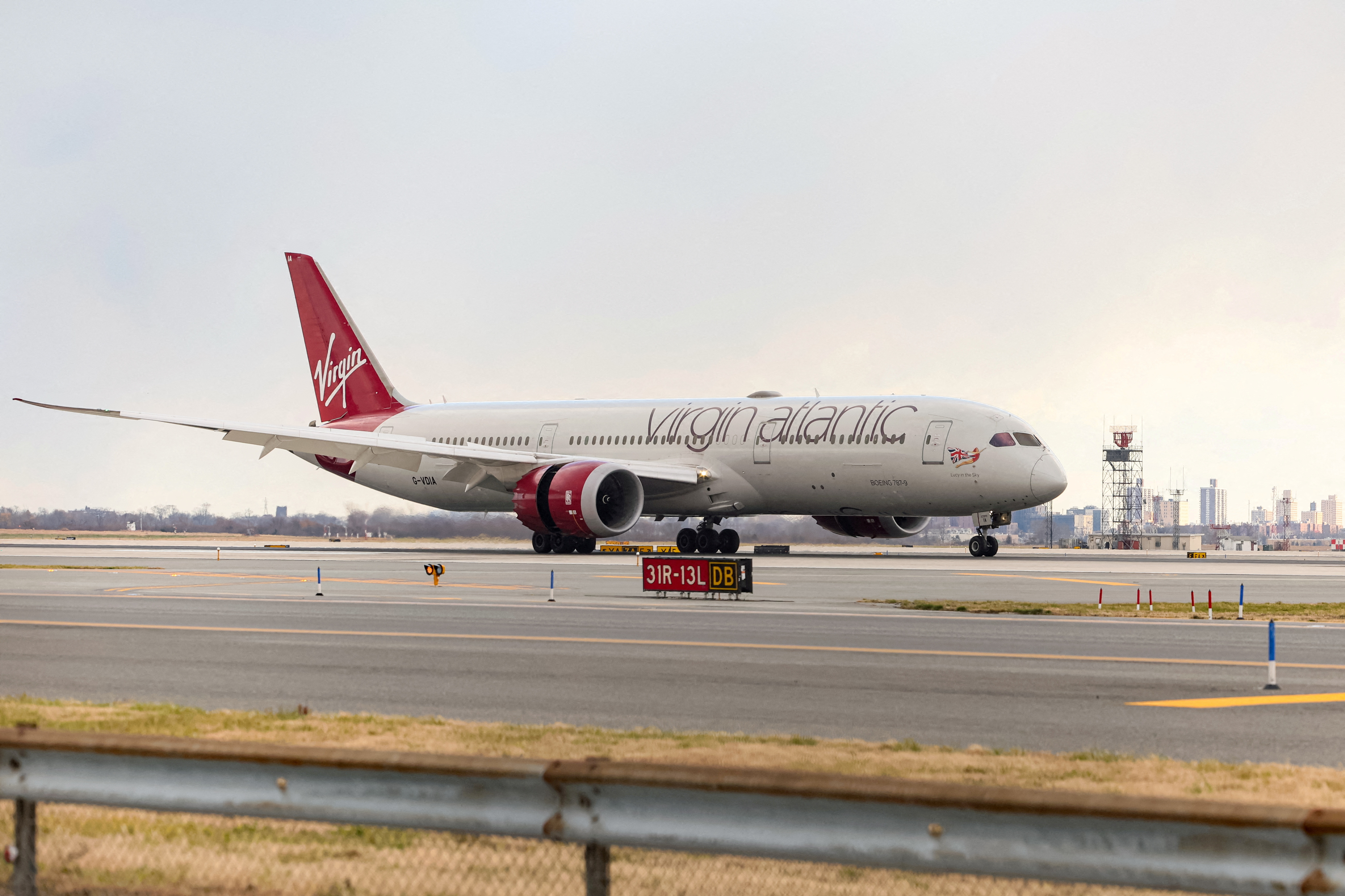 Virgin Atlantic first transatlantic flight on 100% sustainable aviation fuel arrives in New York