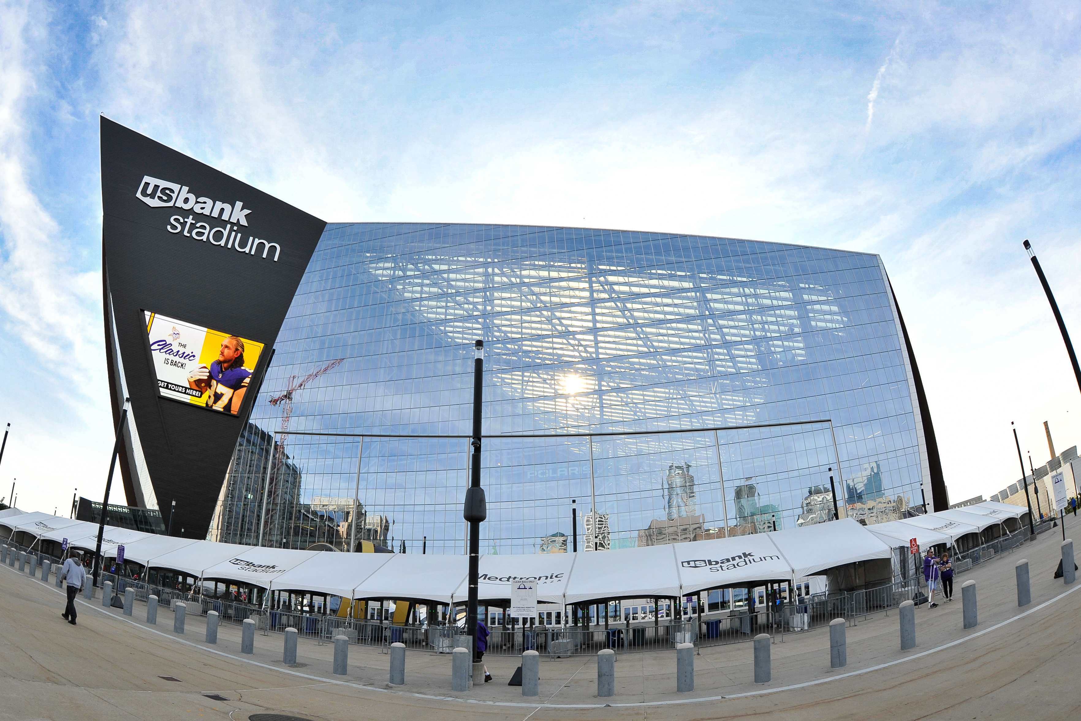 Retailers, downtown Minneapolis merchants win when Minnesota Vikings do