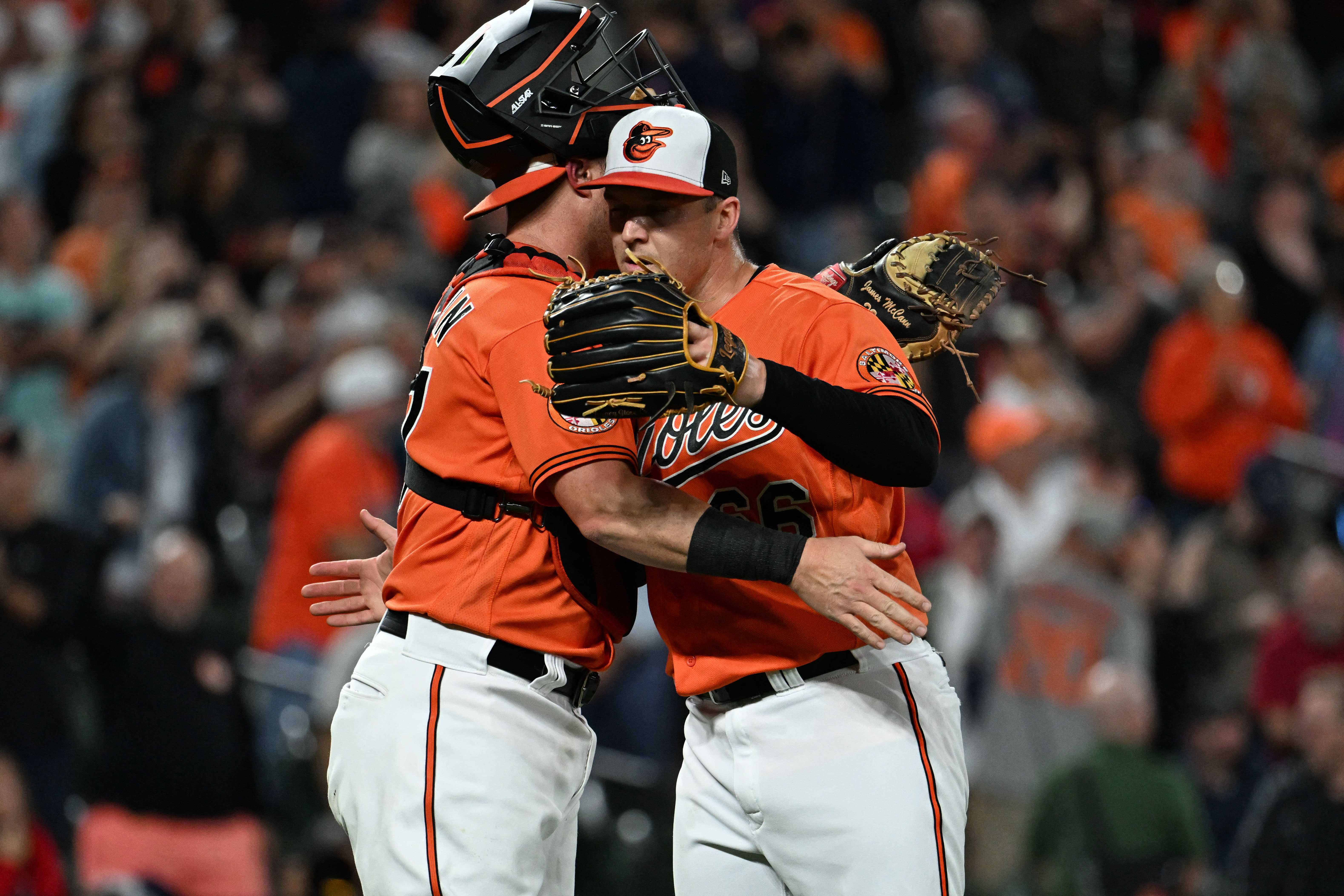Orioles topple Red Sox, 5-2