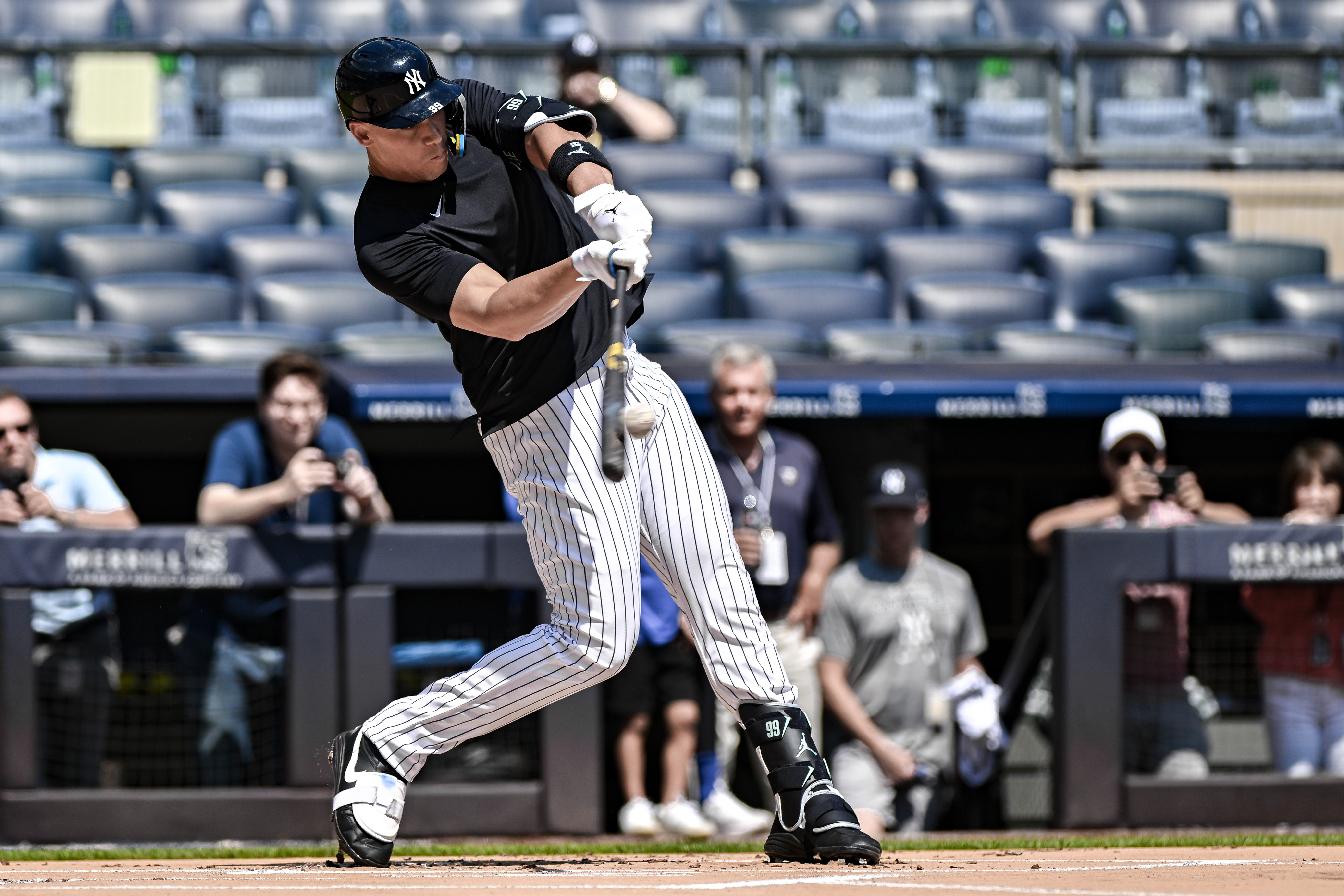 Anthony Rizzo lifts Yankees to sweep of Royals