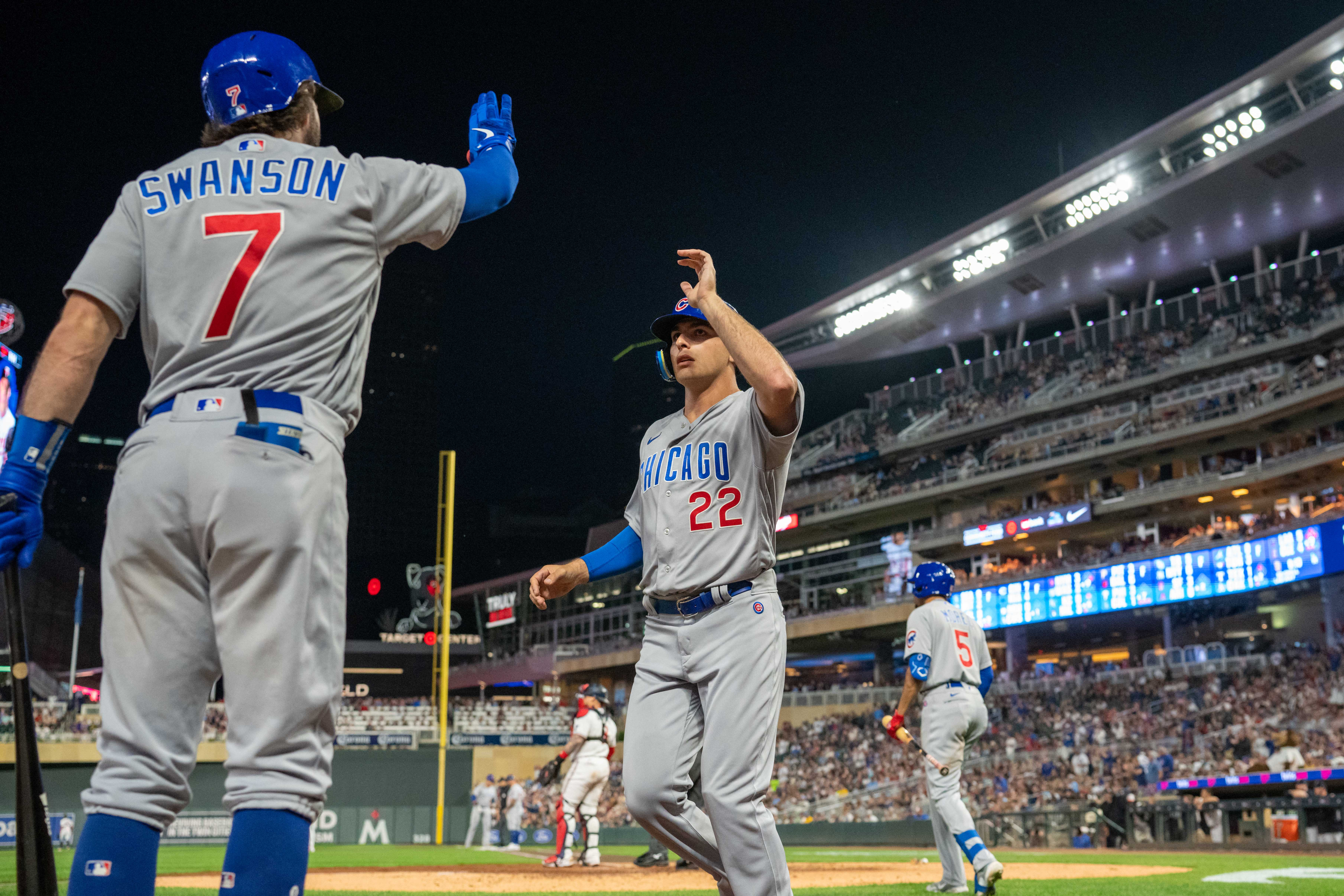 Cubs score late to rally past Twins, reach .500 again