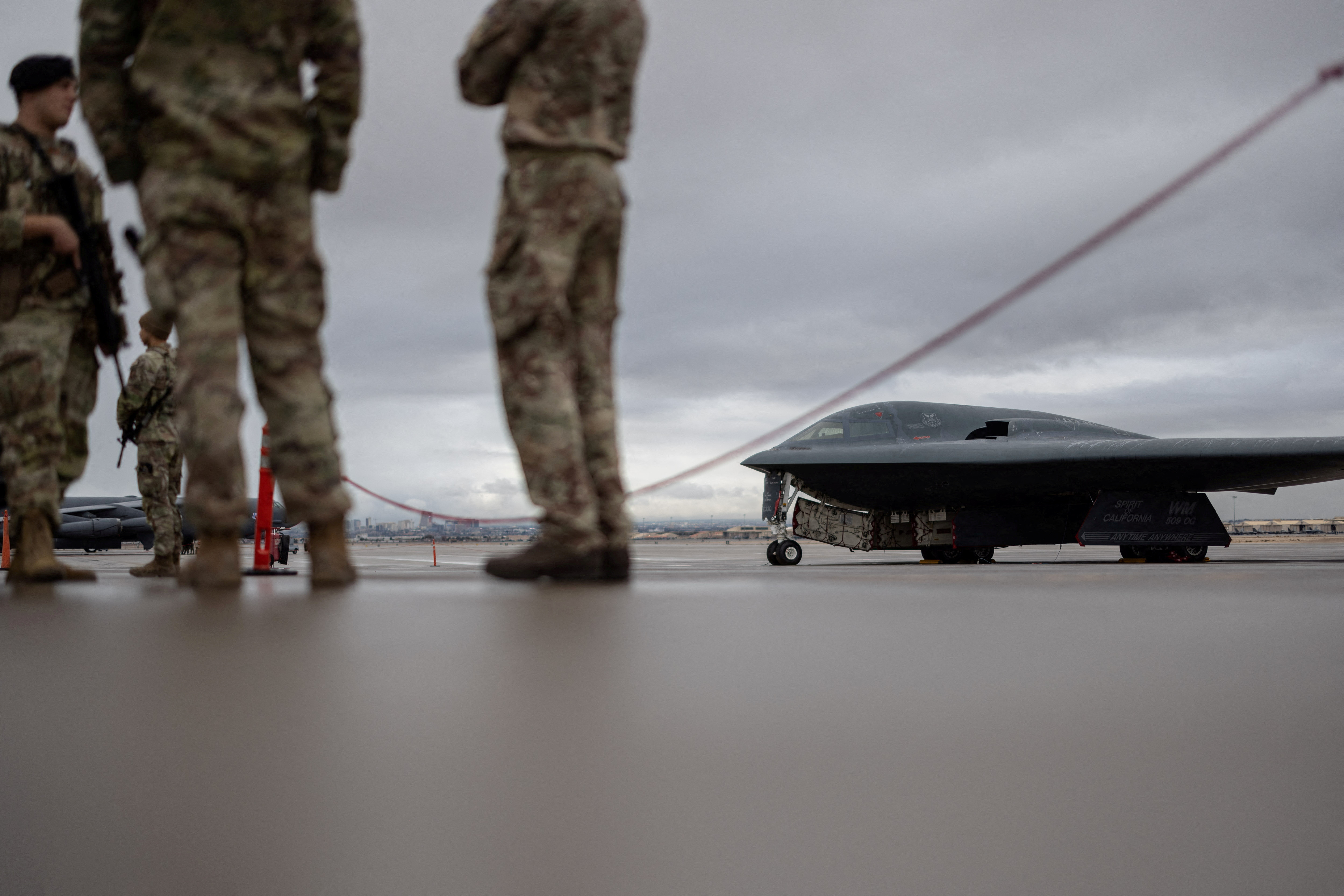Turkey sandwiches and stealth: Preparing for B-2 bomber missions | Reuters, image size:5000x3335