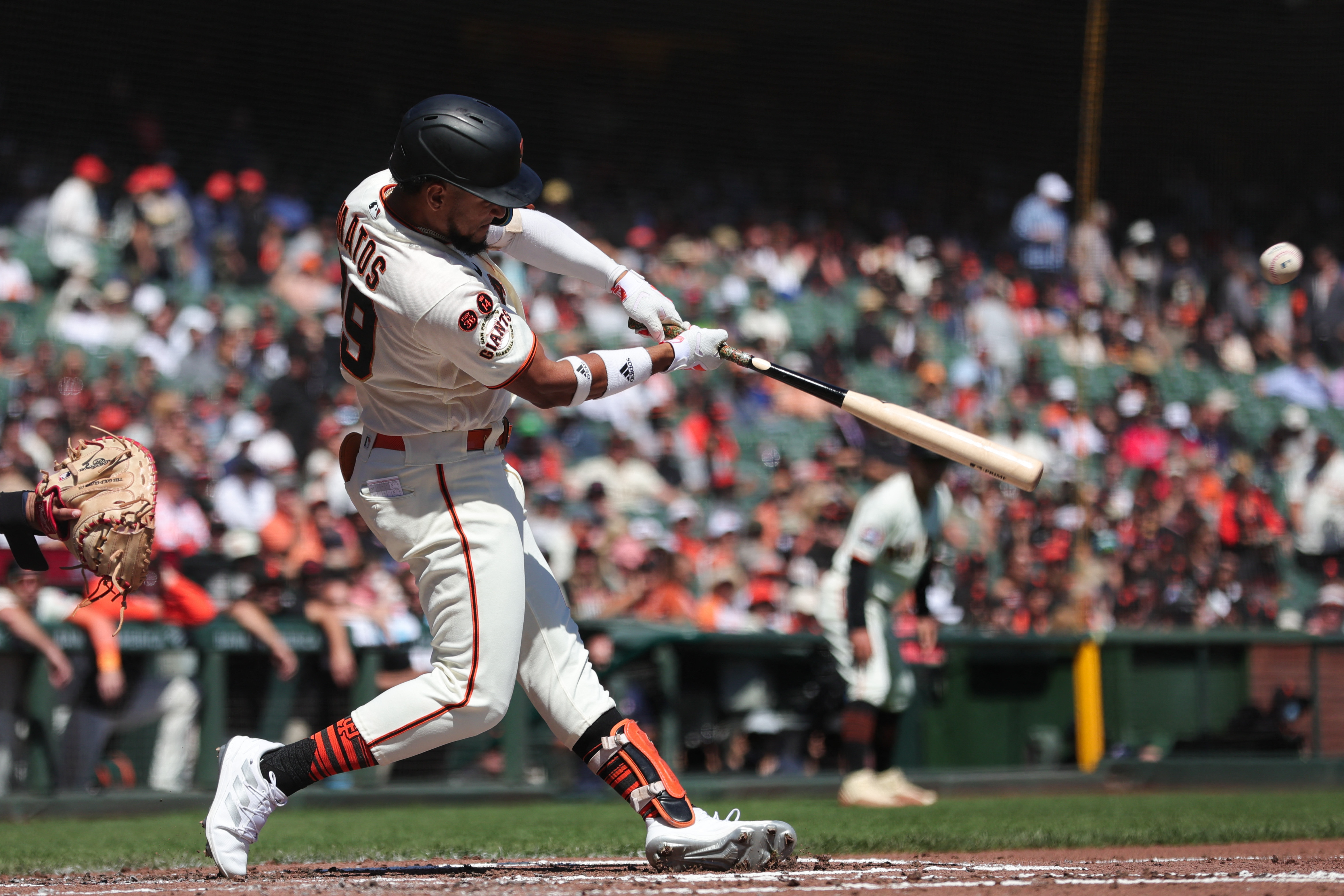 Davis homers, Wade hits winning sac fly as Giants rally past Guardians 6-5  in 10