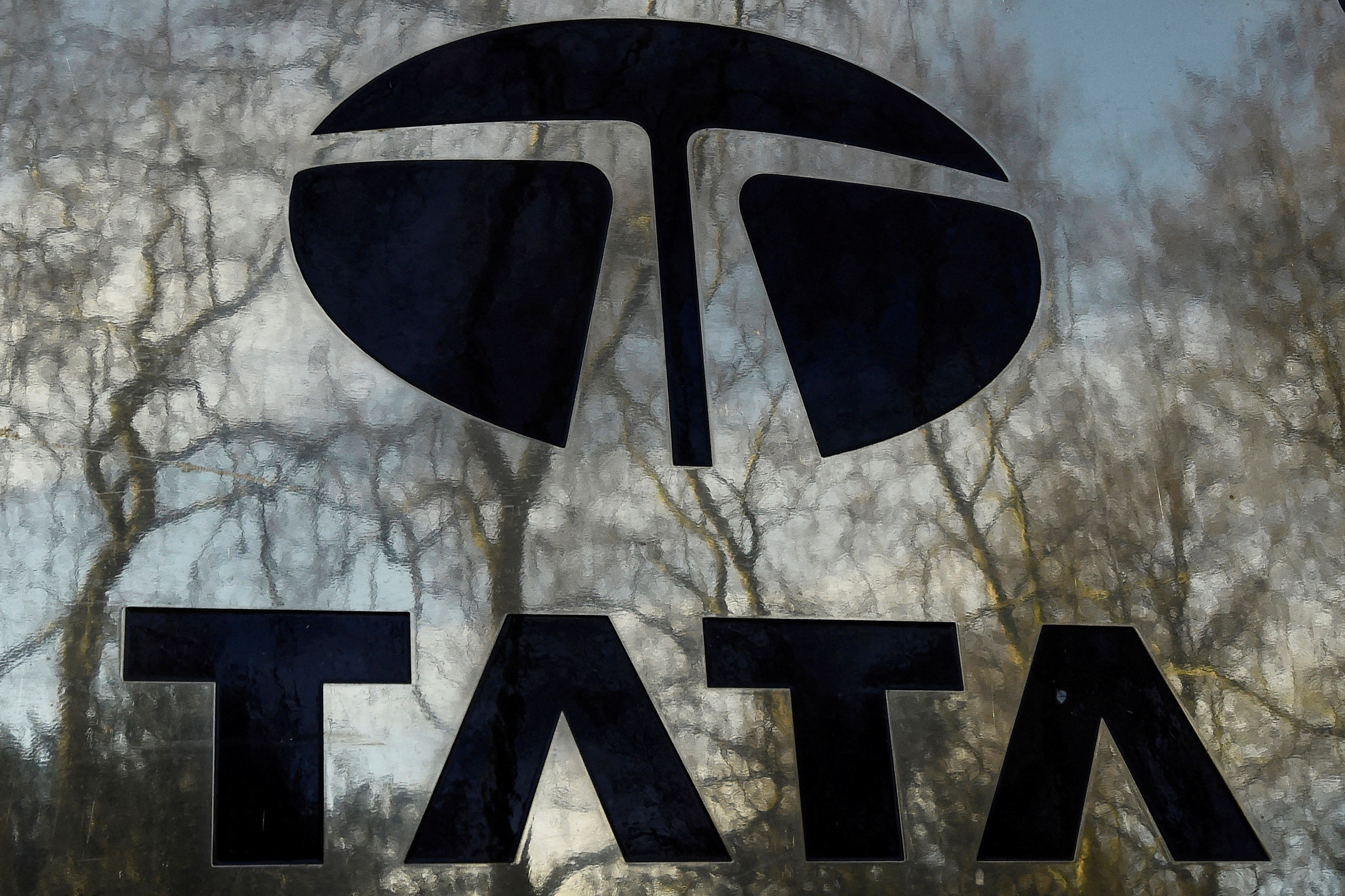 Tata Motors cuts EV prices by 1%-8%, first by an Indian carmaker | Reuters