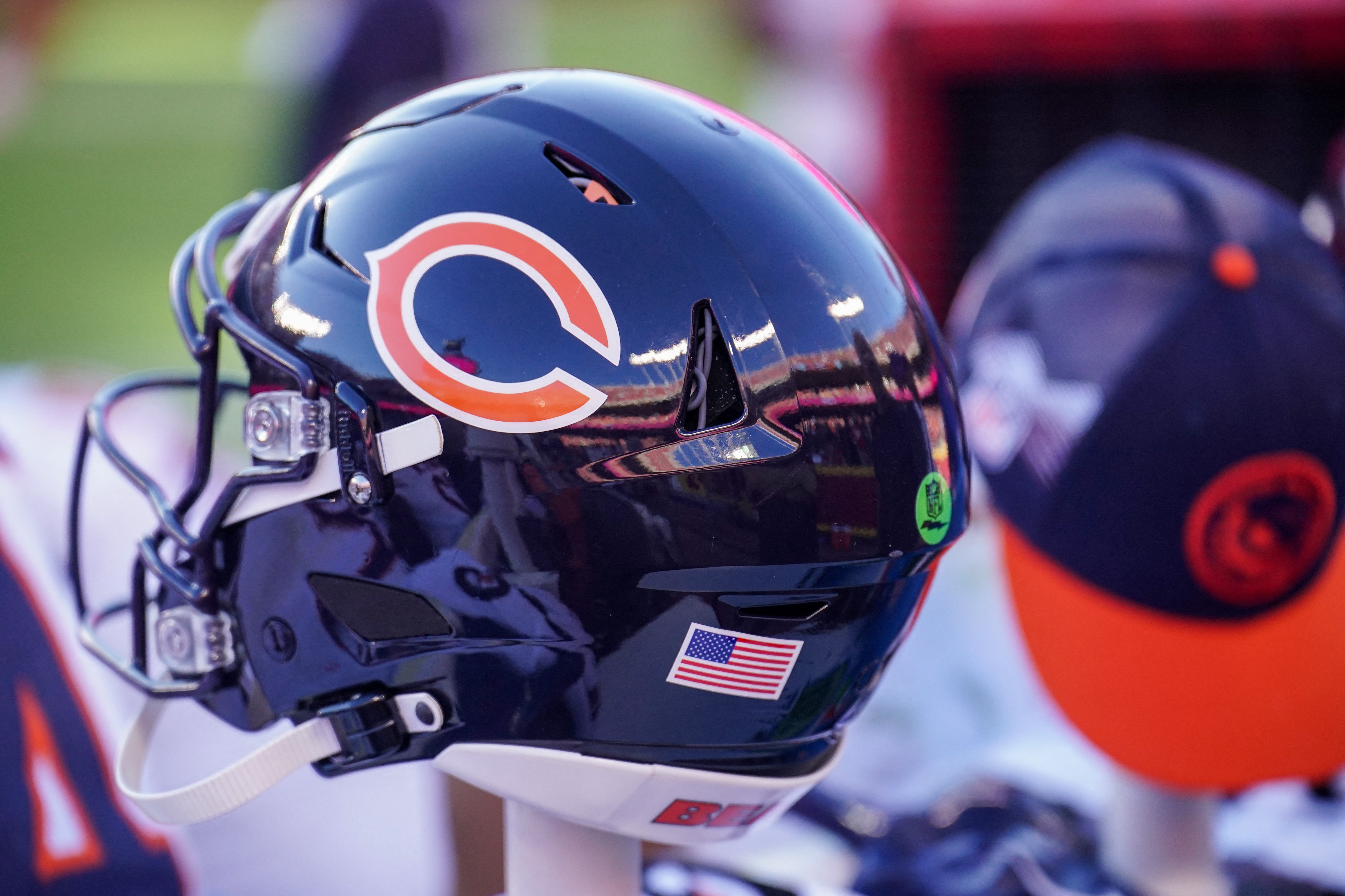 21 NFL Helmet Redesign- Bears  Chicago bears helmet, Chicago