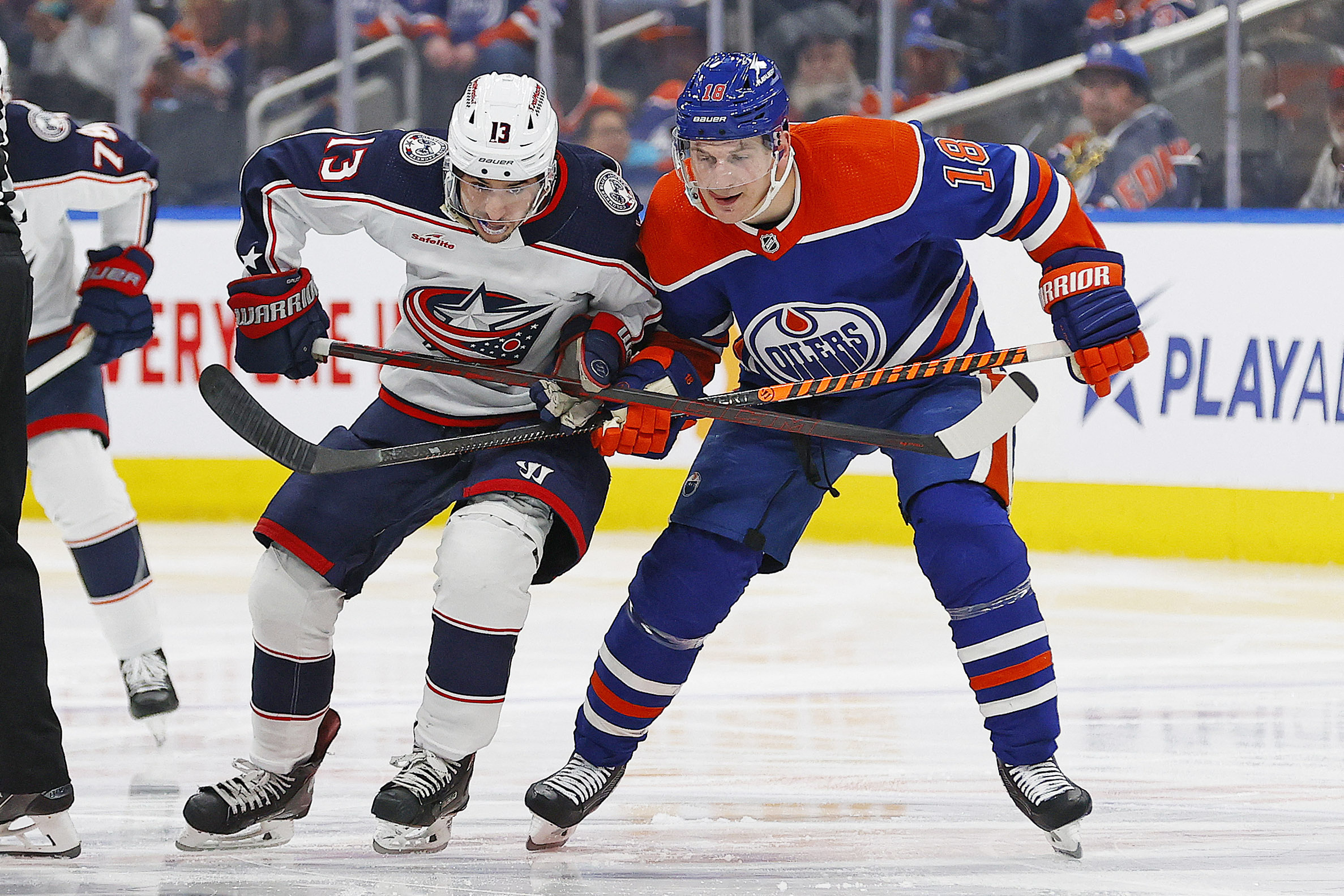 Oilers pull away late, down Jackets for 14th straight win | Reuters