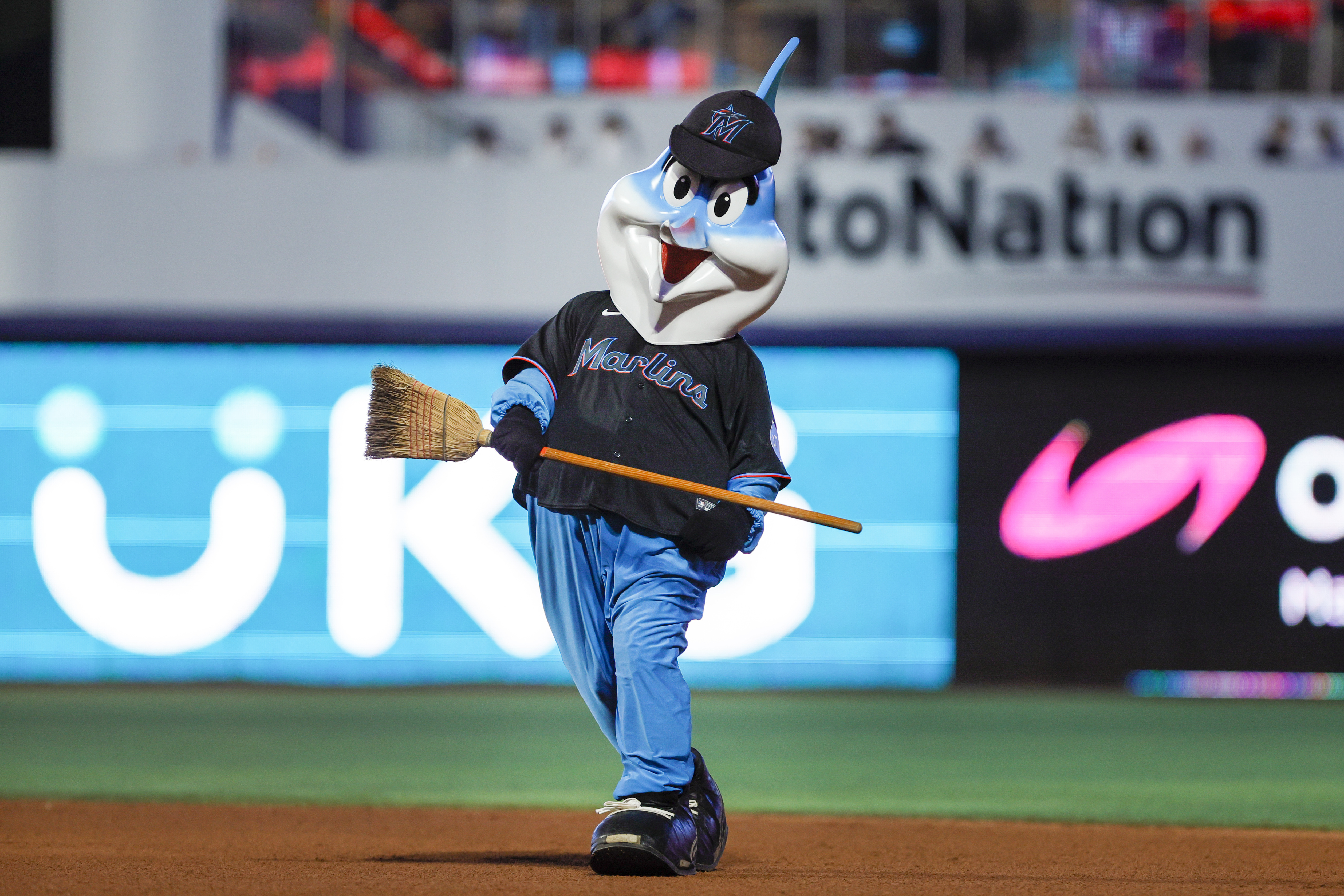 20-year-old Eury Perez gets first MLB win, Marlins top Nationals 5-3 for  series sweep - WTOP News