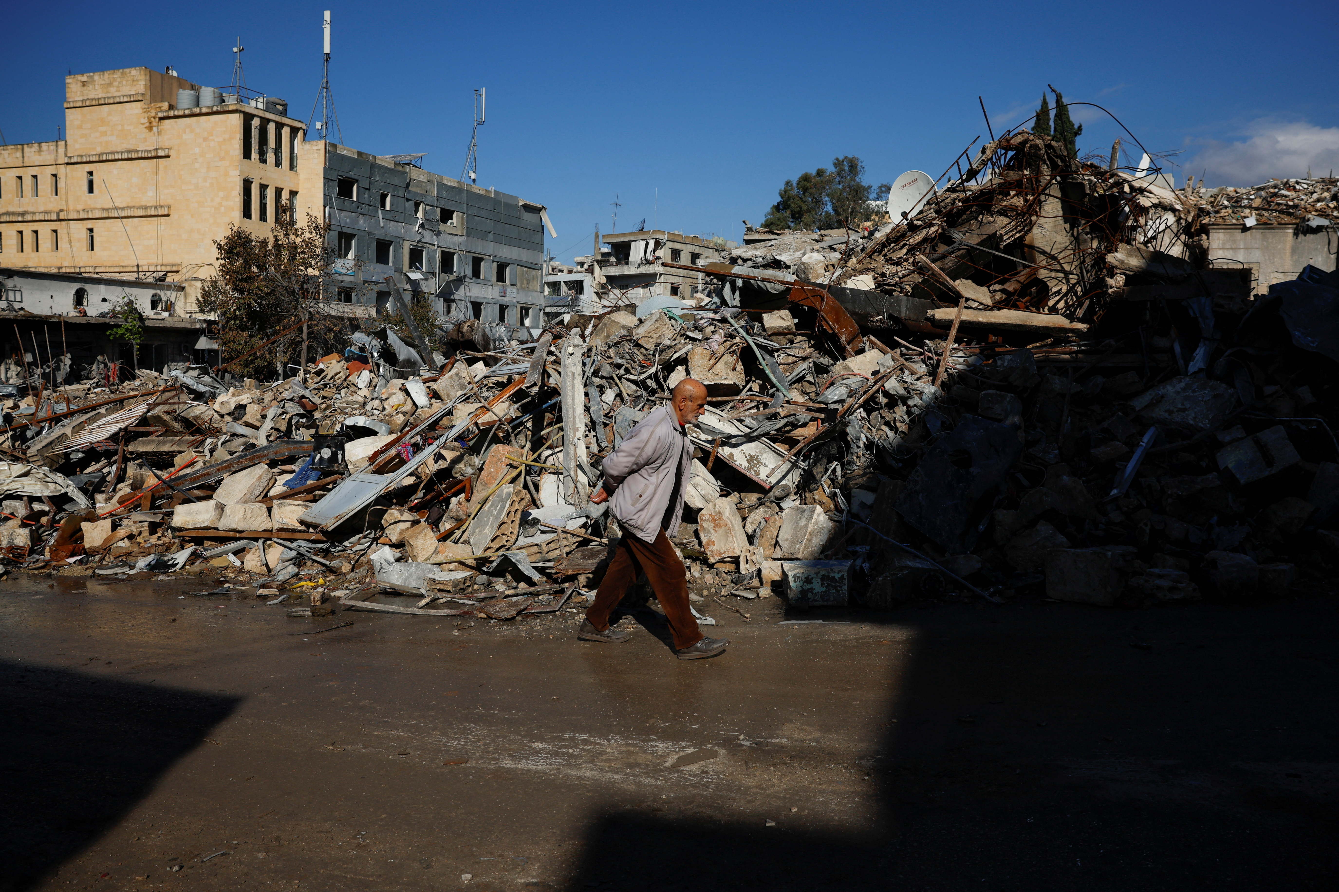 Israel, Hezbollah agree to ceasefire brokered by U.S. and France