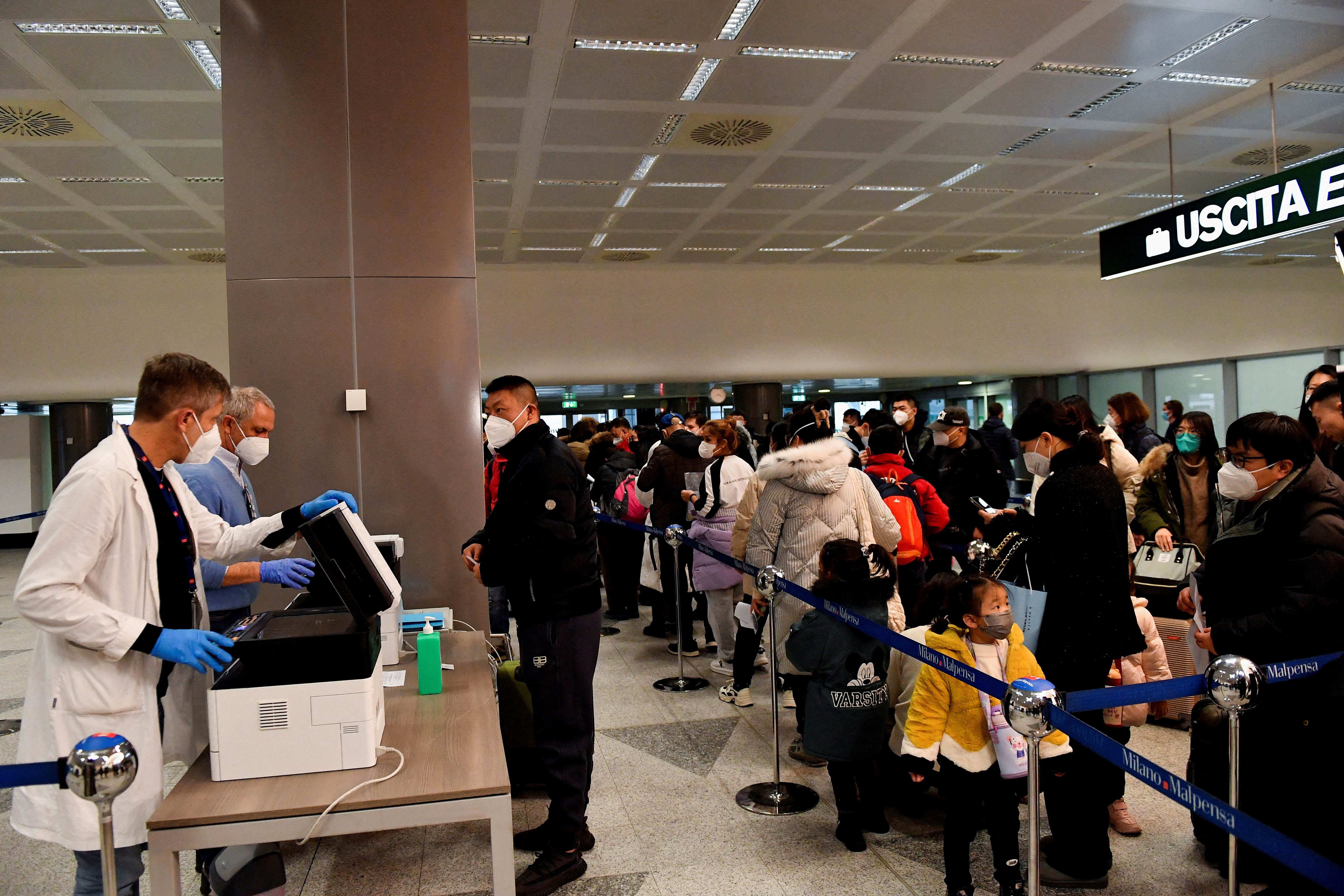L'Italia impone test COVID-19 obbligatori per i viaggiatori provenienti dalla Cina