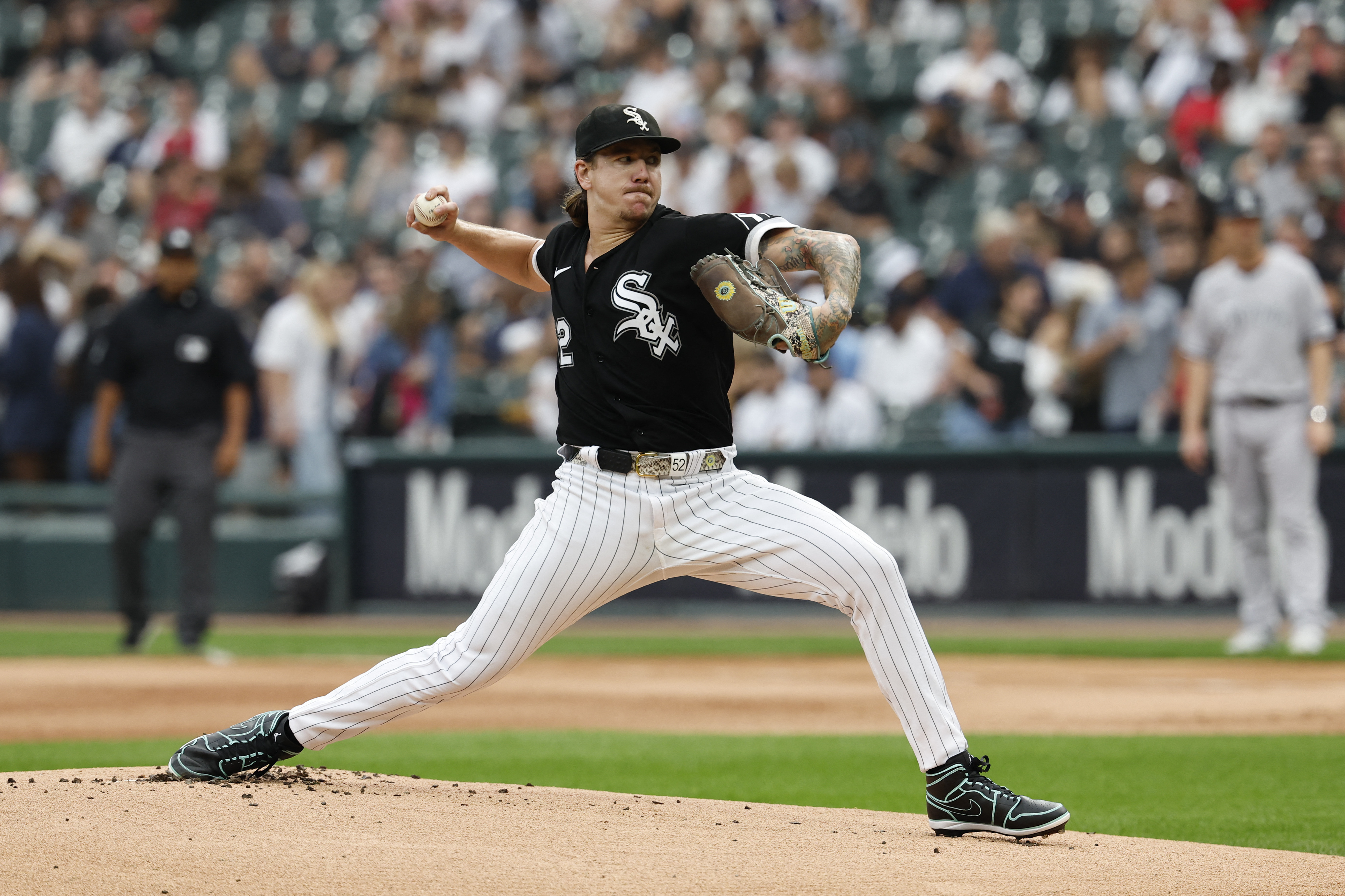 White Sox dent Yanks' wild-card hopes