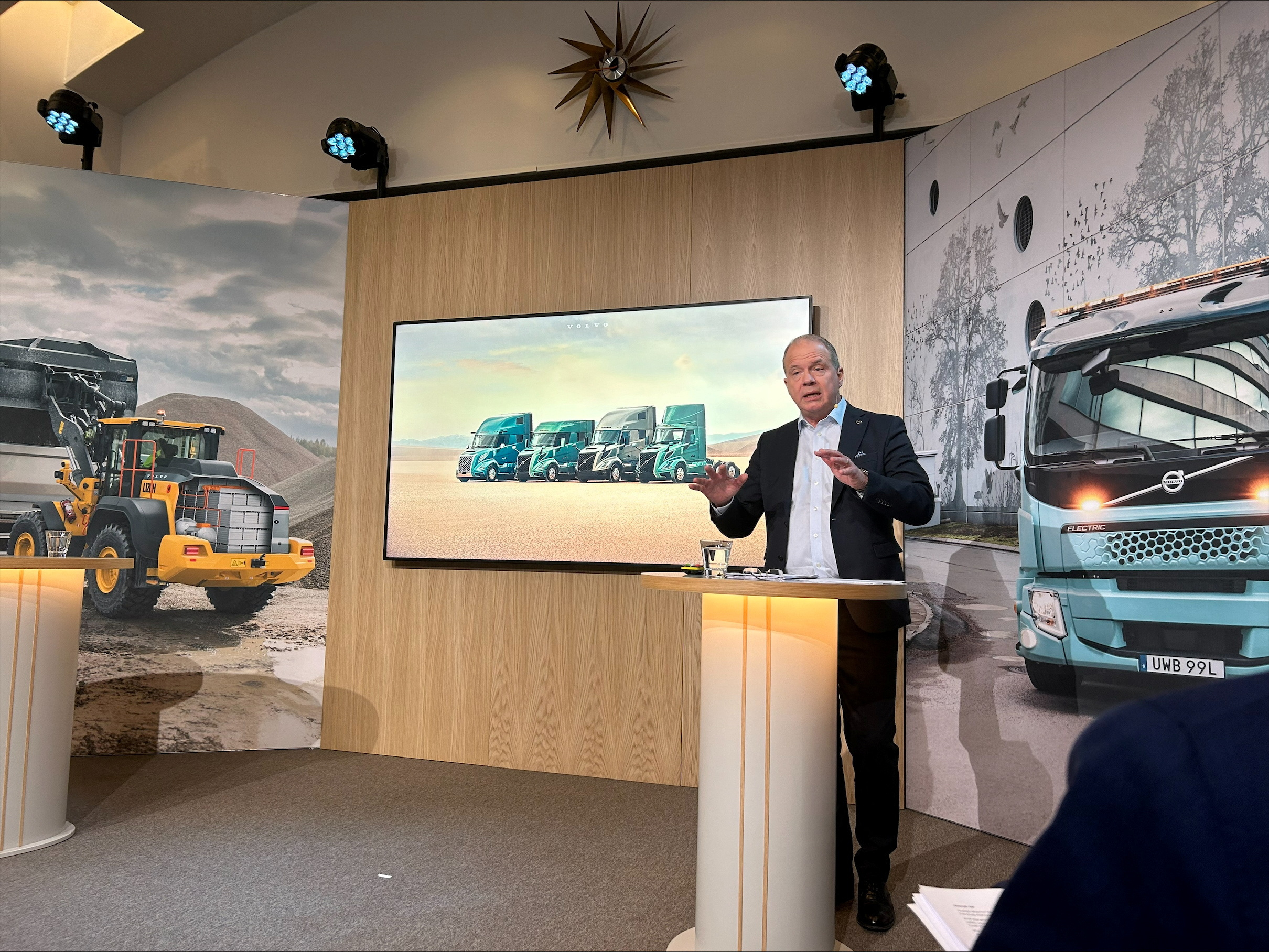 Volvo will supply 20 heavy-duty electric trucks to