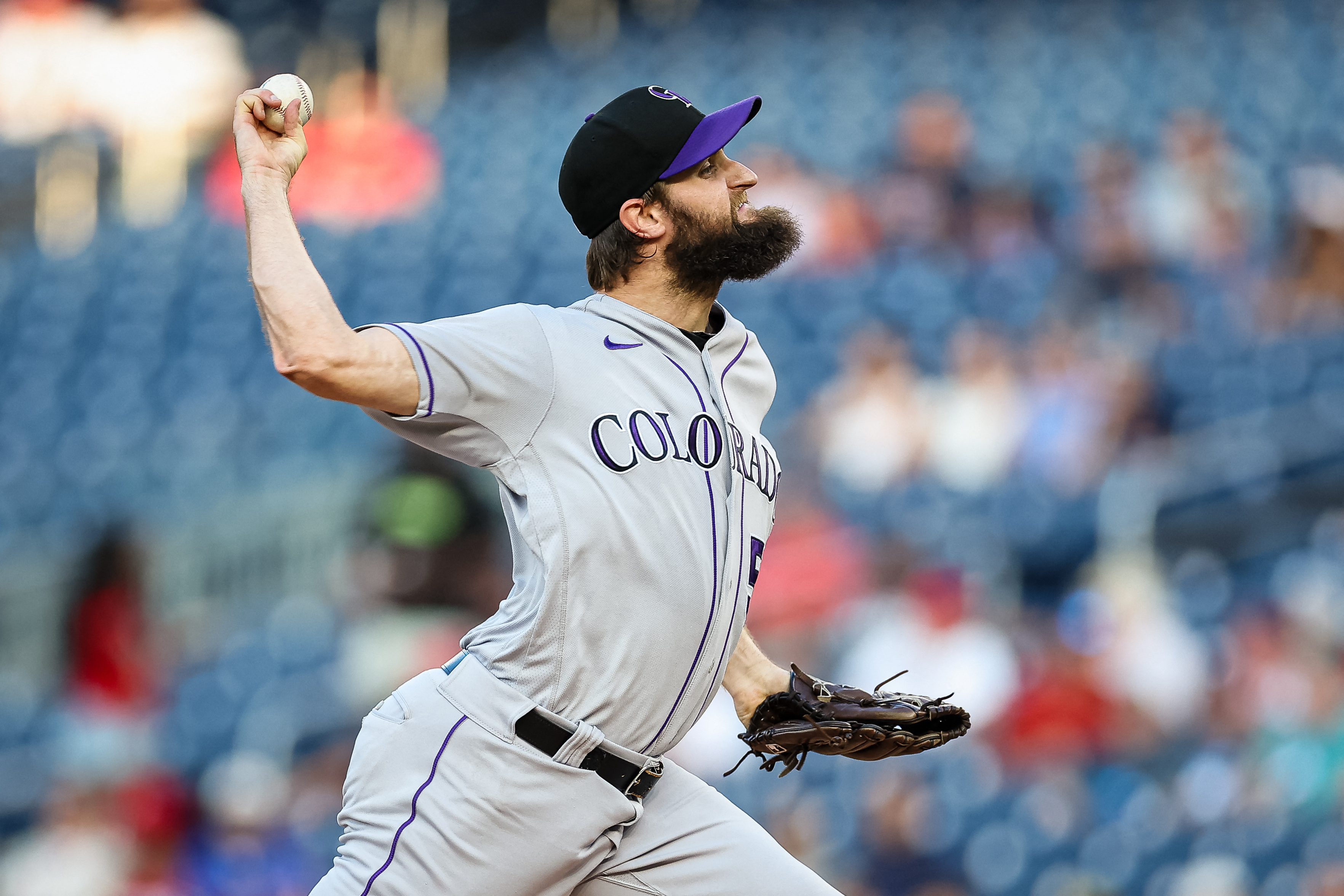 Colorado Rockies pile on five runs in the fourth to beat the Nationals, Rockies