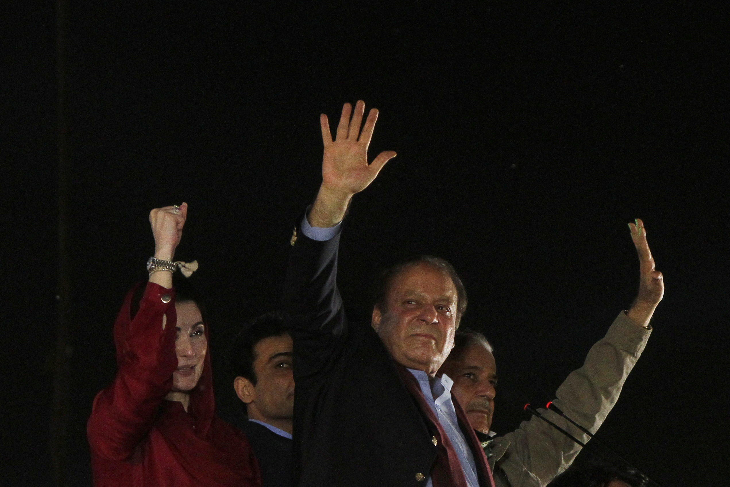 Pakistan Commission Accepts Ex Pm Sharifs Nomination For February Poll