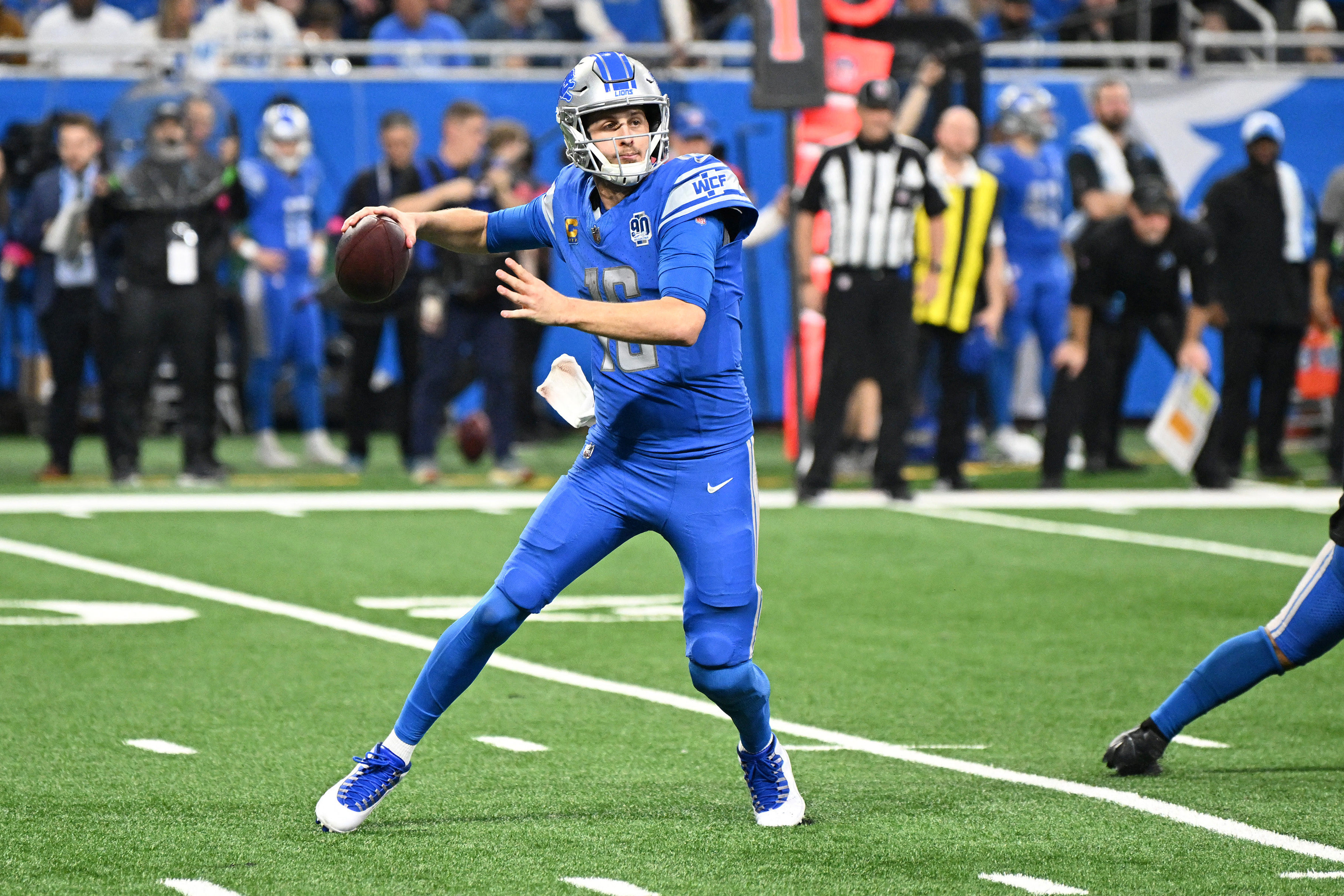 Report: Lions, QB Jared Goff to talk contract extension | Reuters