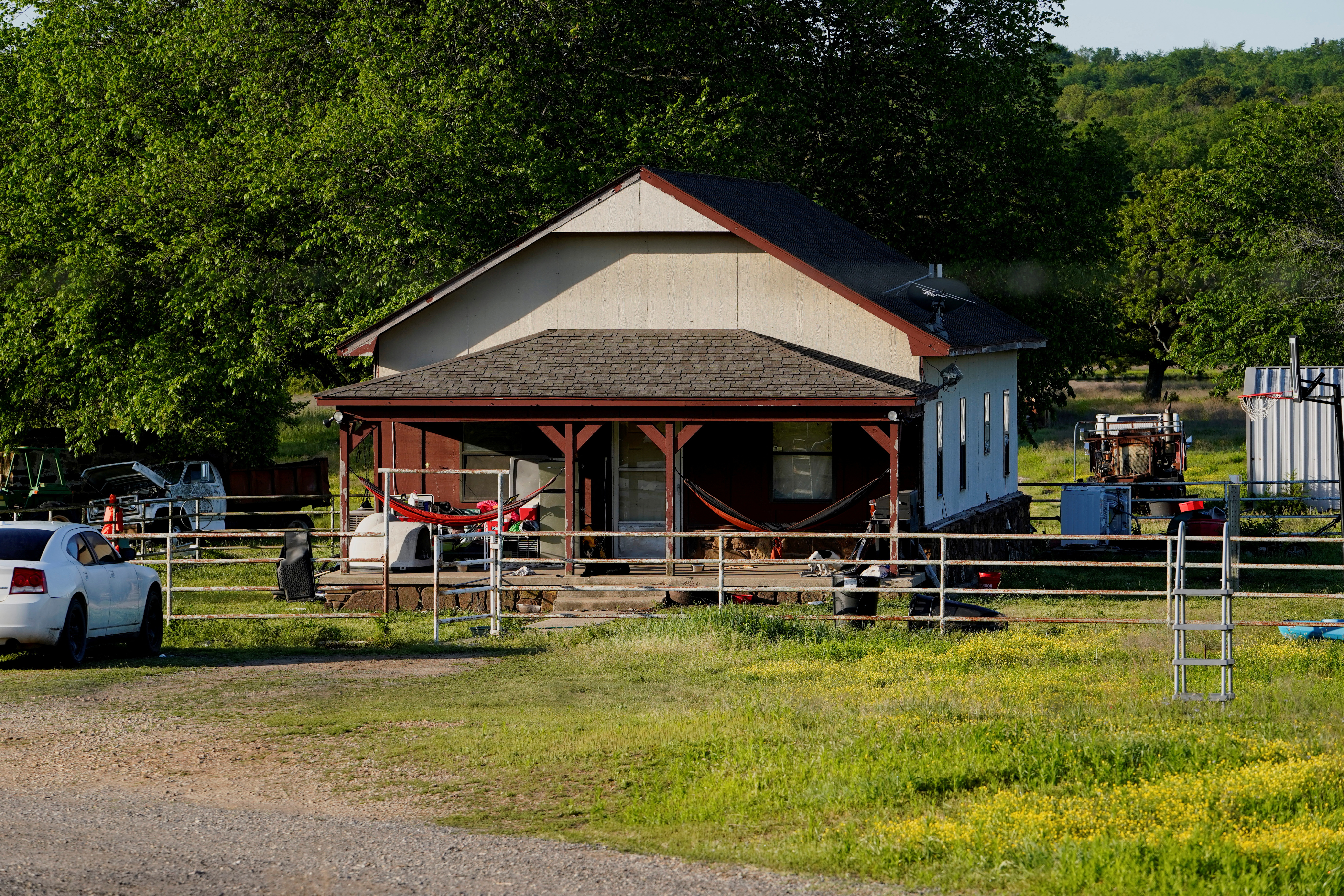 Seven bodies, including two missing teens, found in Oklahoma town | Reuters