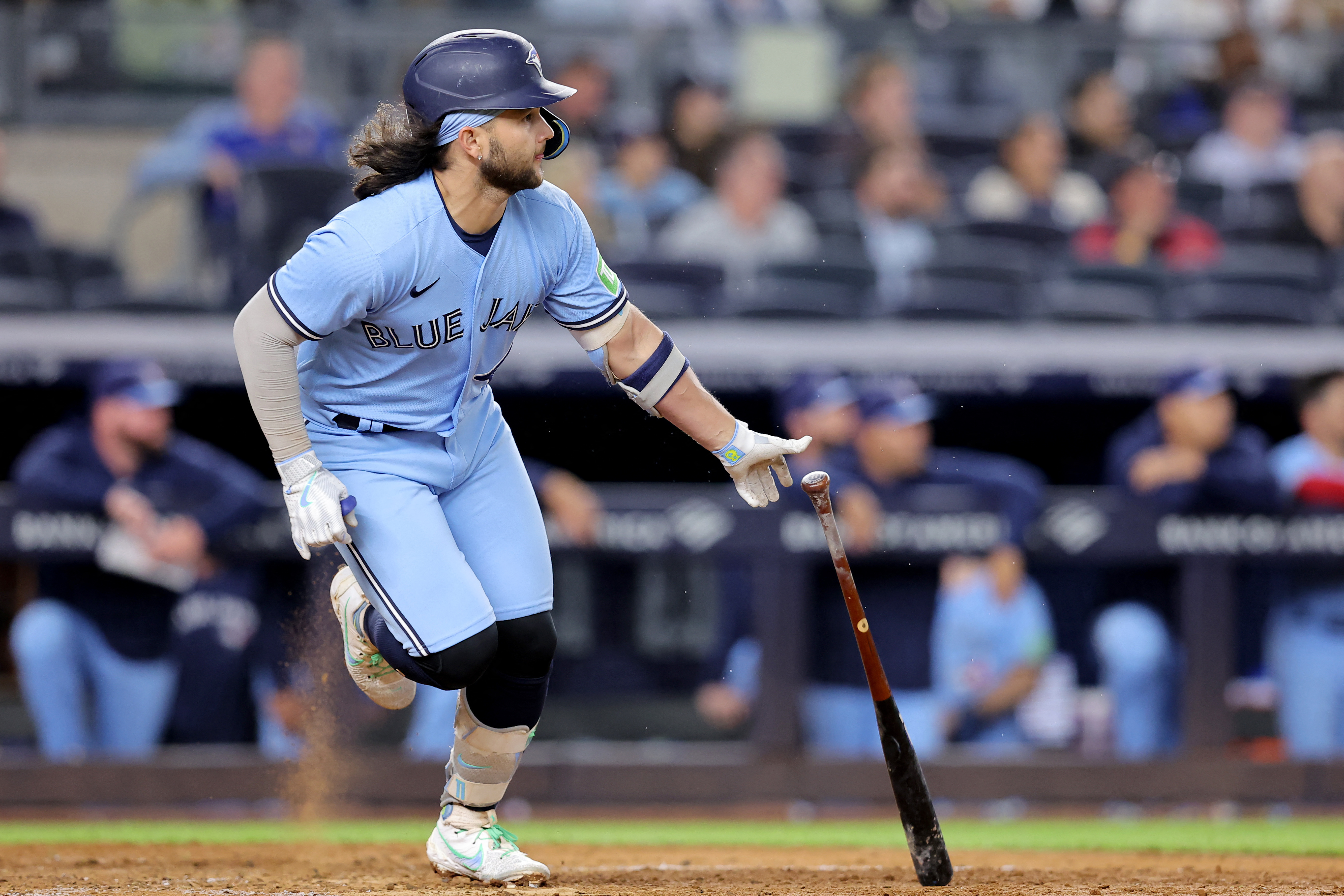 Yankees beat Blue Jays to extend winning streak to 11