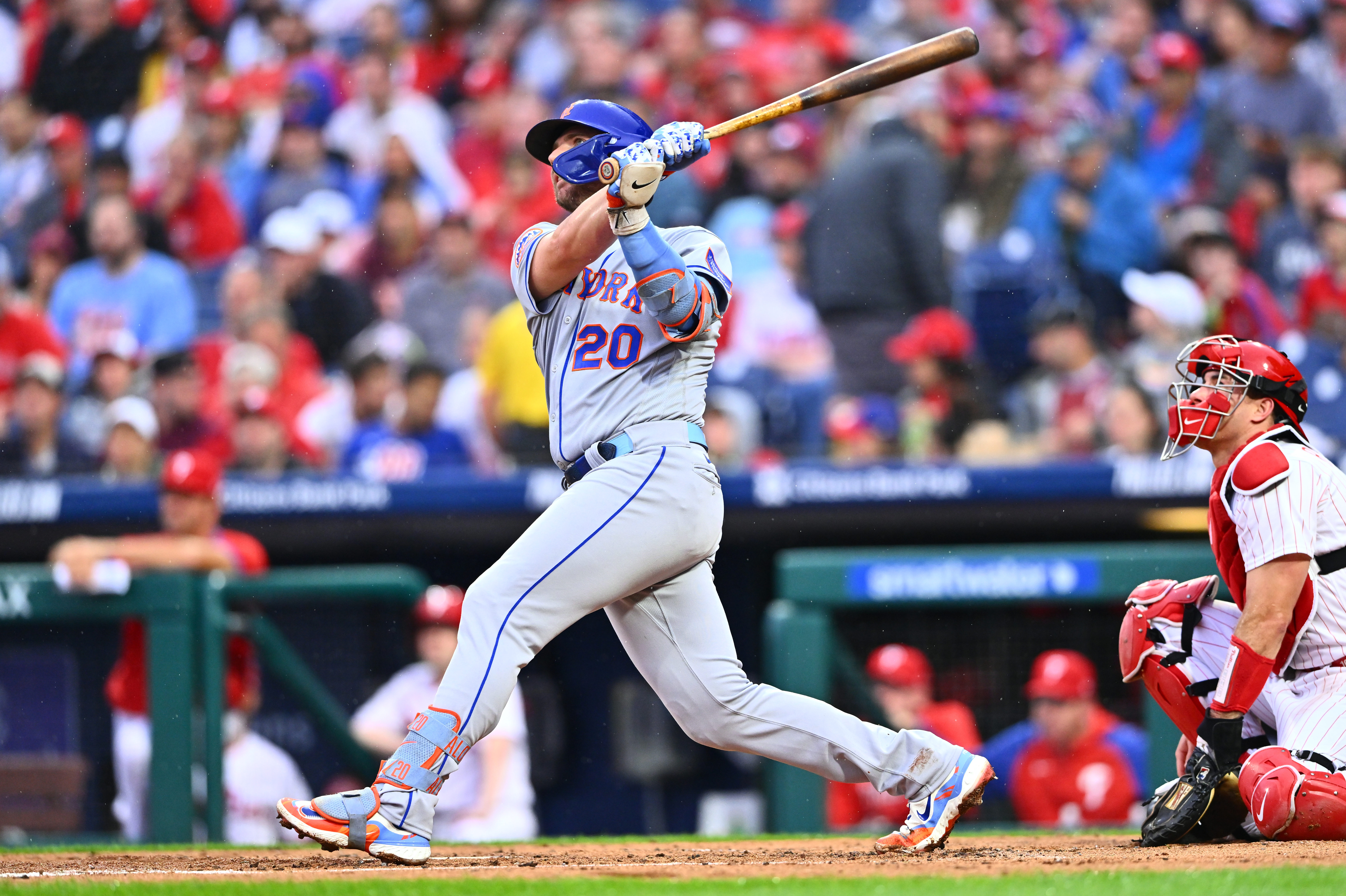 Phillies handle error-prone Mets behind Taijuan Walker gem 