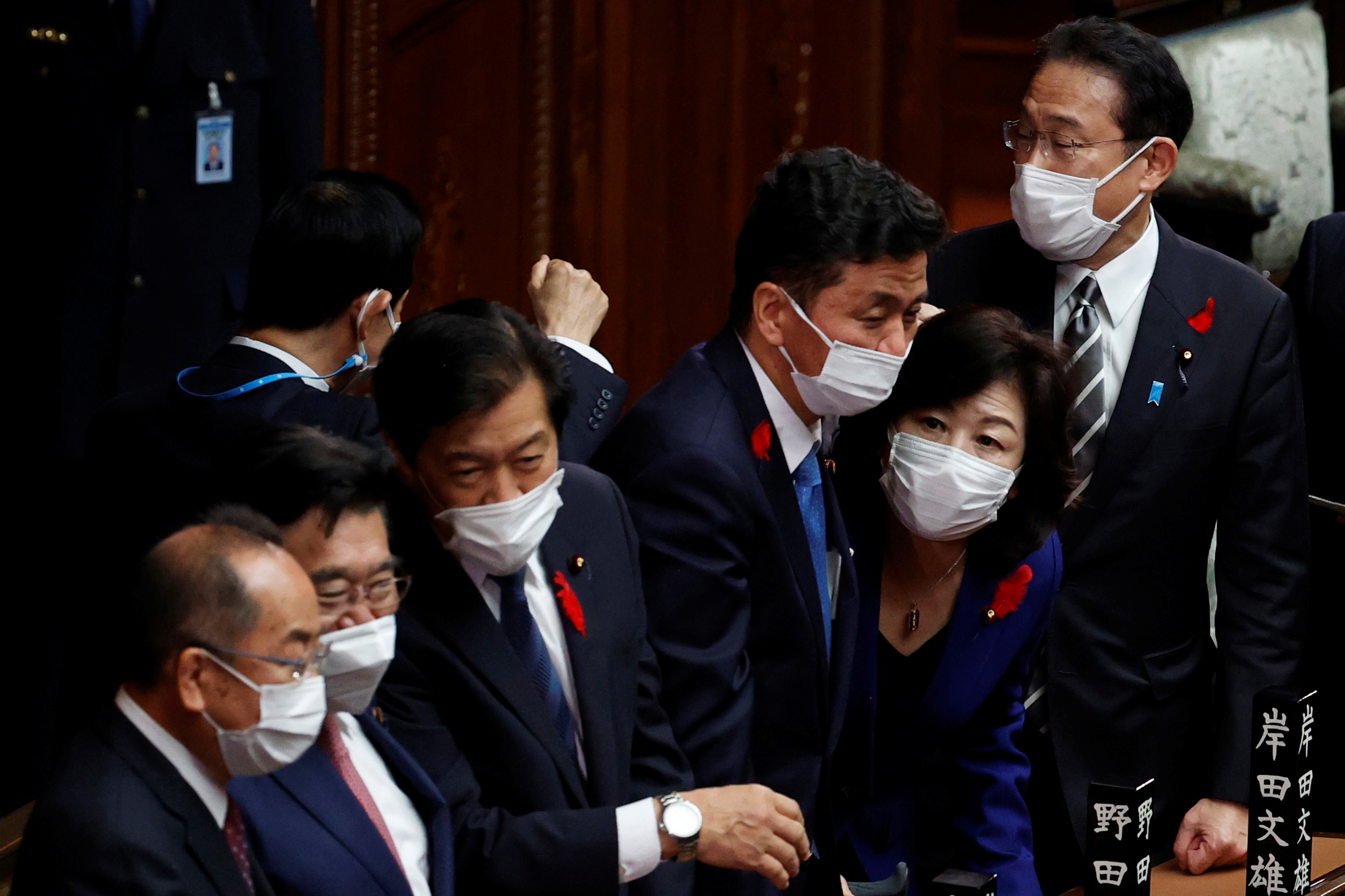 Japan Dissolves Parliament Setting Stage For General Election Reuters 2598