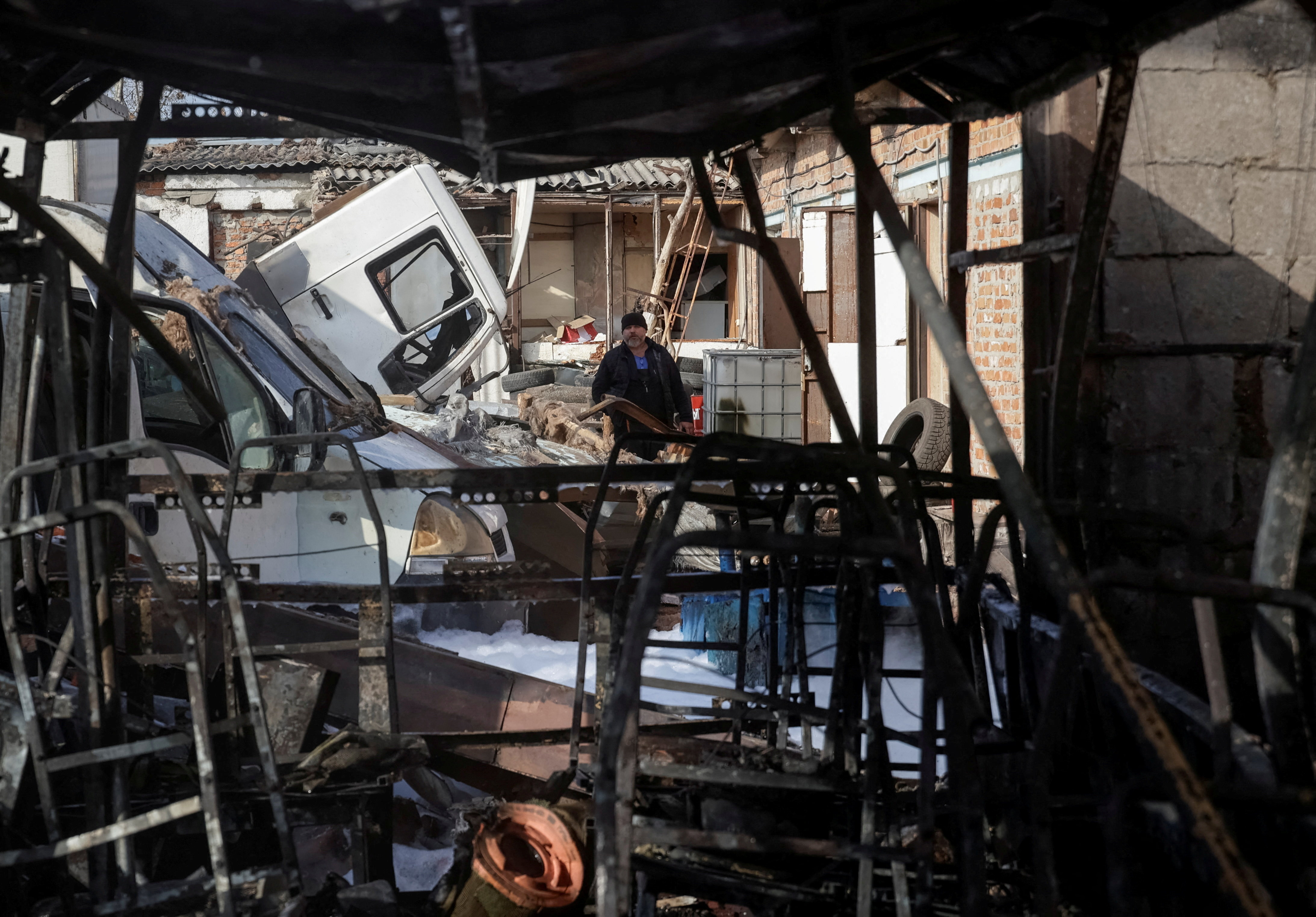 スーダン軍と民兵組織の衝突、死者185人に 国連調停見通し立たず