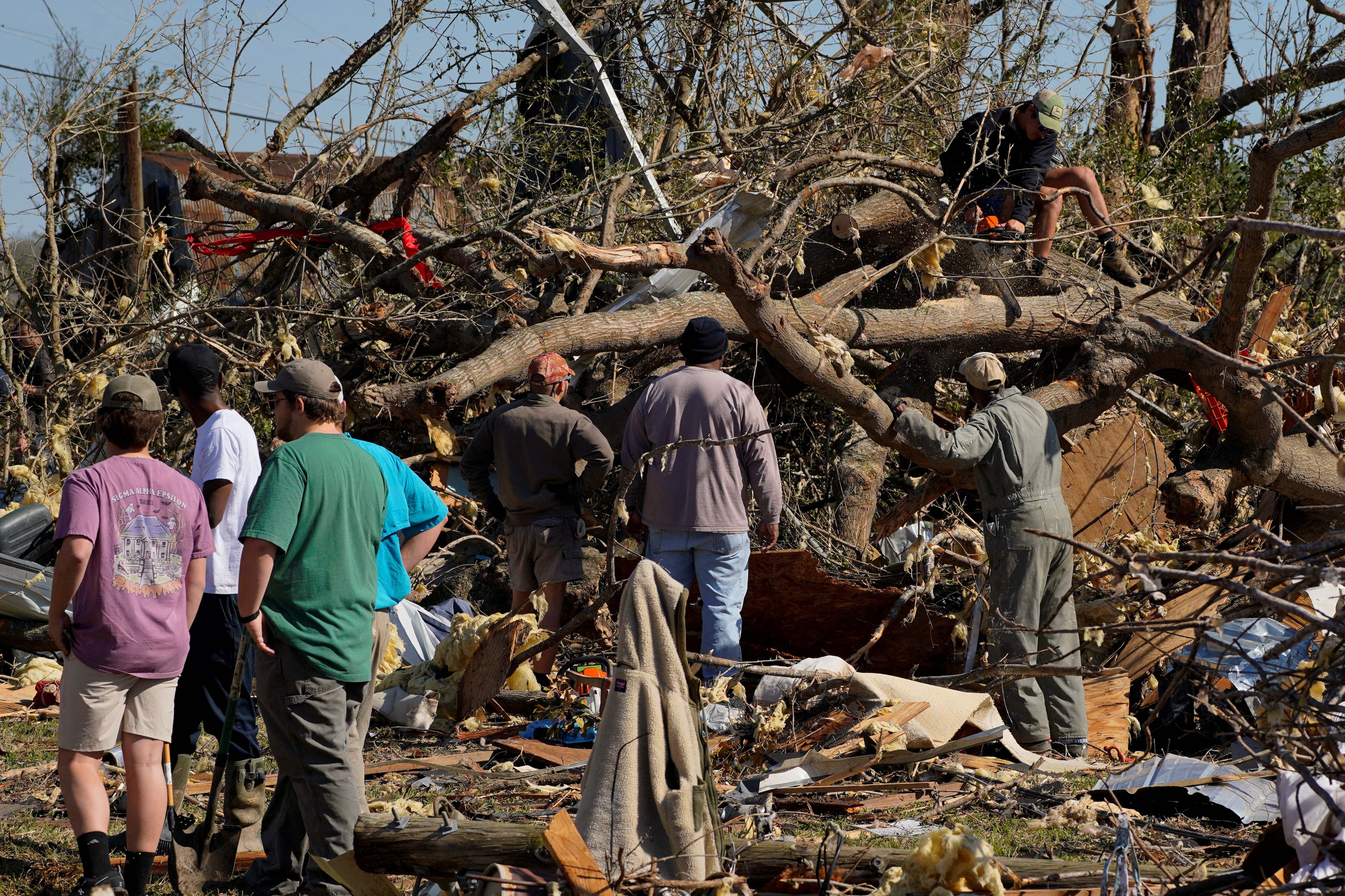Tornadoes hit communities across central Mississippi