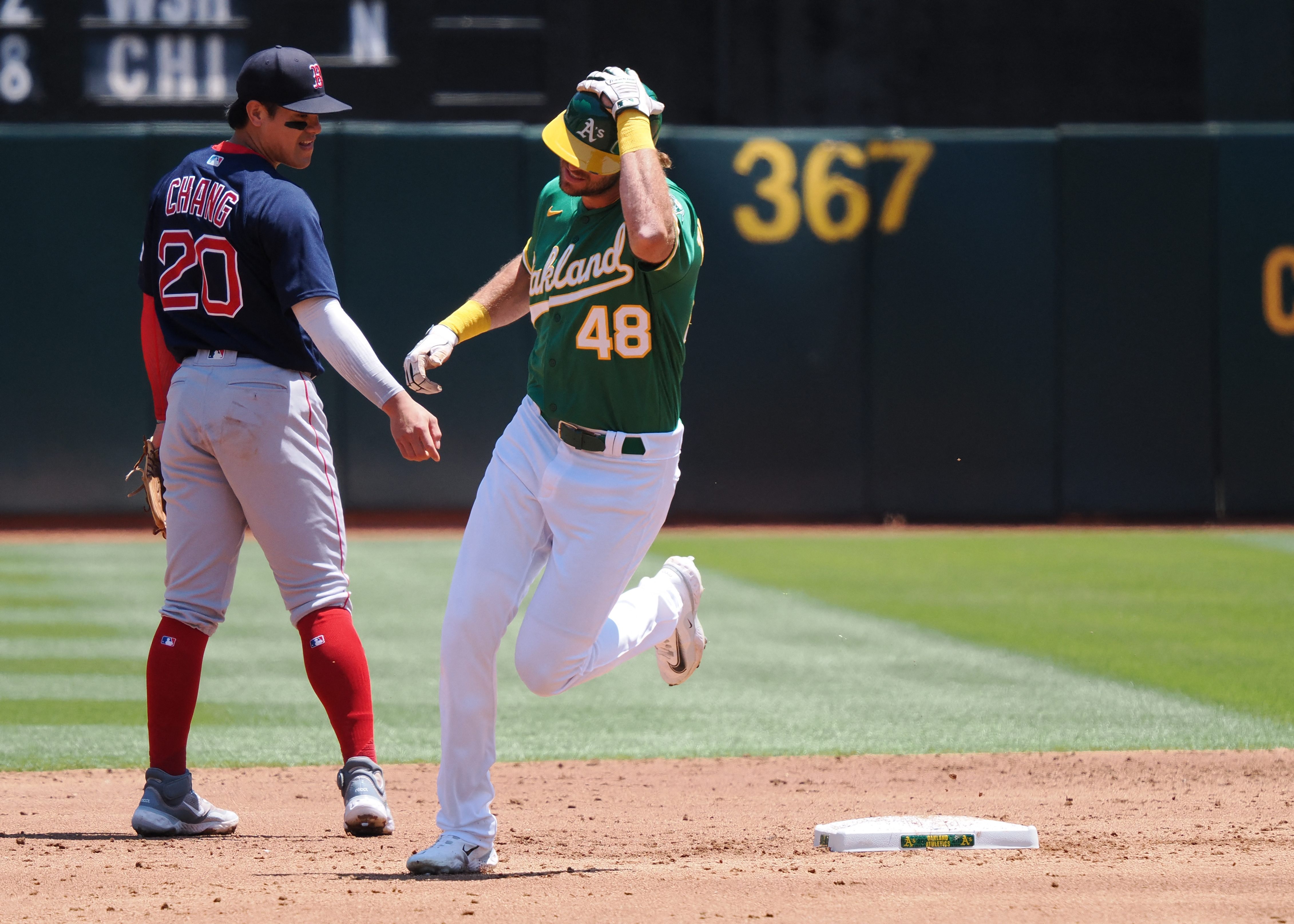 A's use 3 HRs to dispatch Red Sox