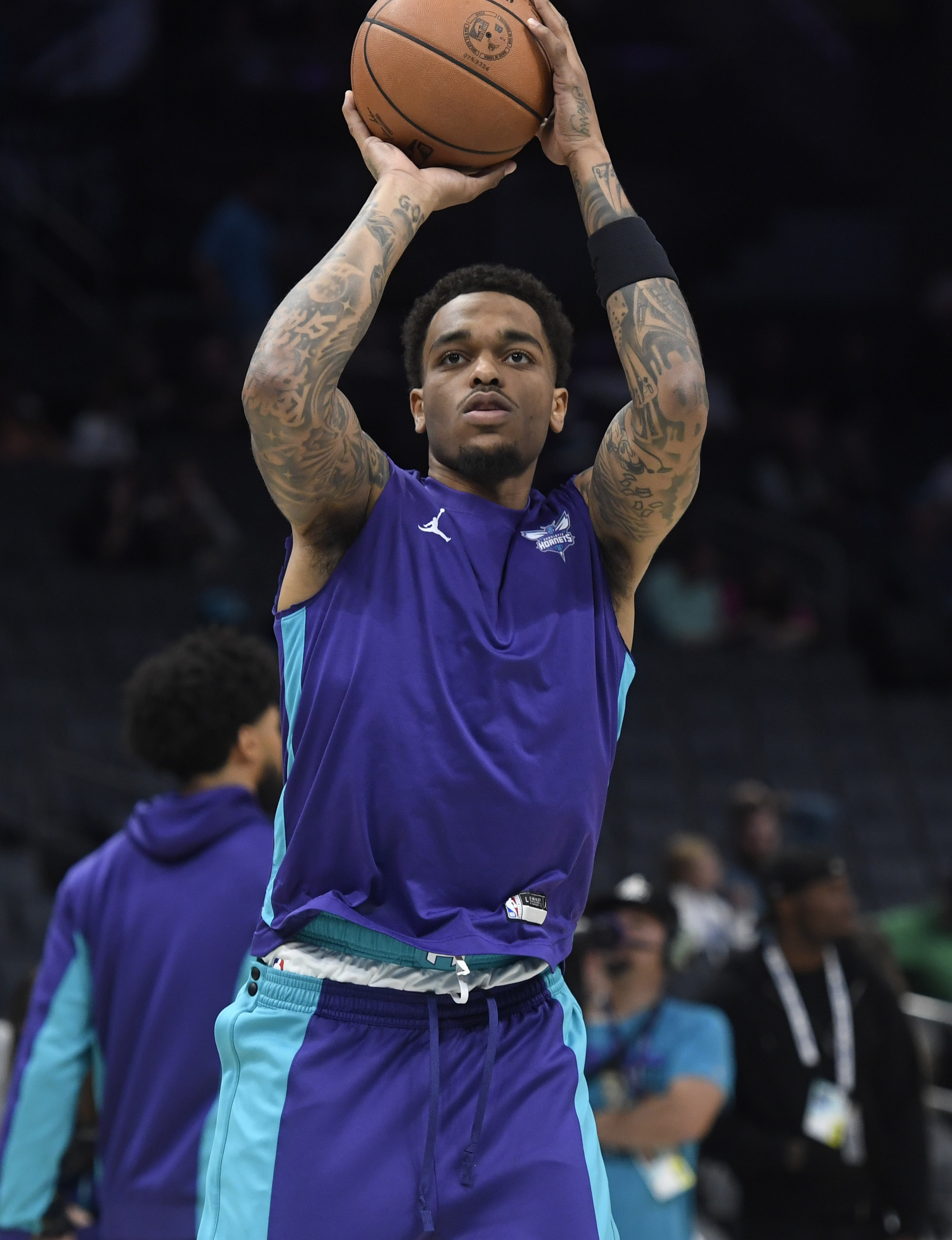 Wizards Lean On Kyle Kuzma, Bench To Extinguish Hornets | Reuters