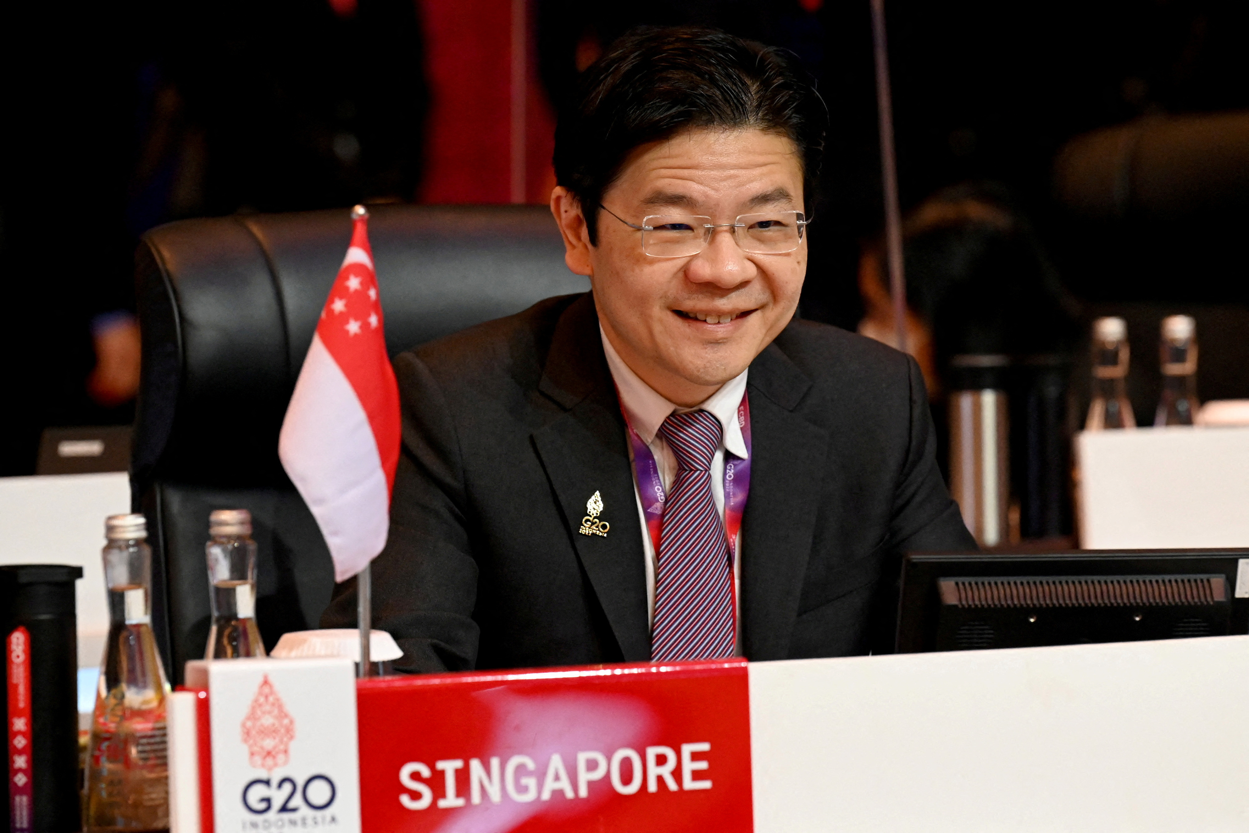 ガン貿易産業相が副首相に、シンガポール次期首相が小幅な内閣改造