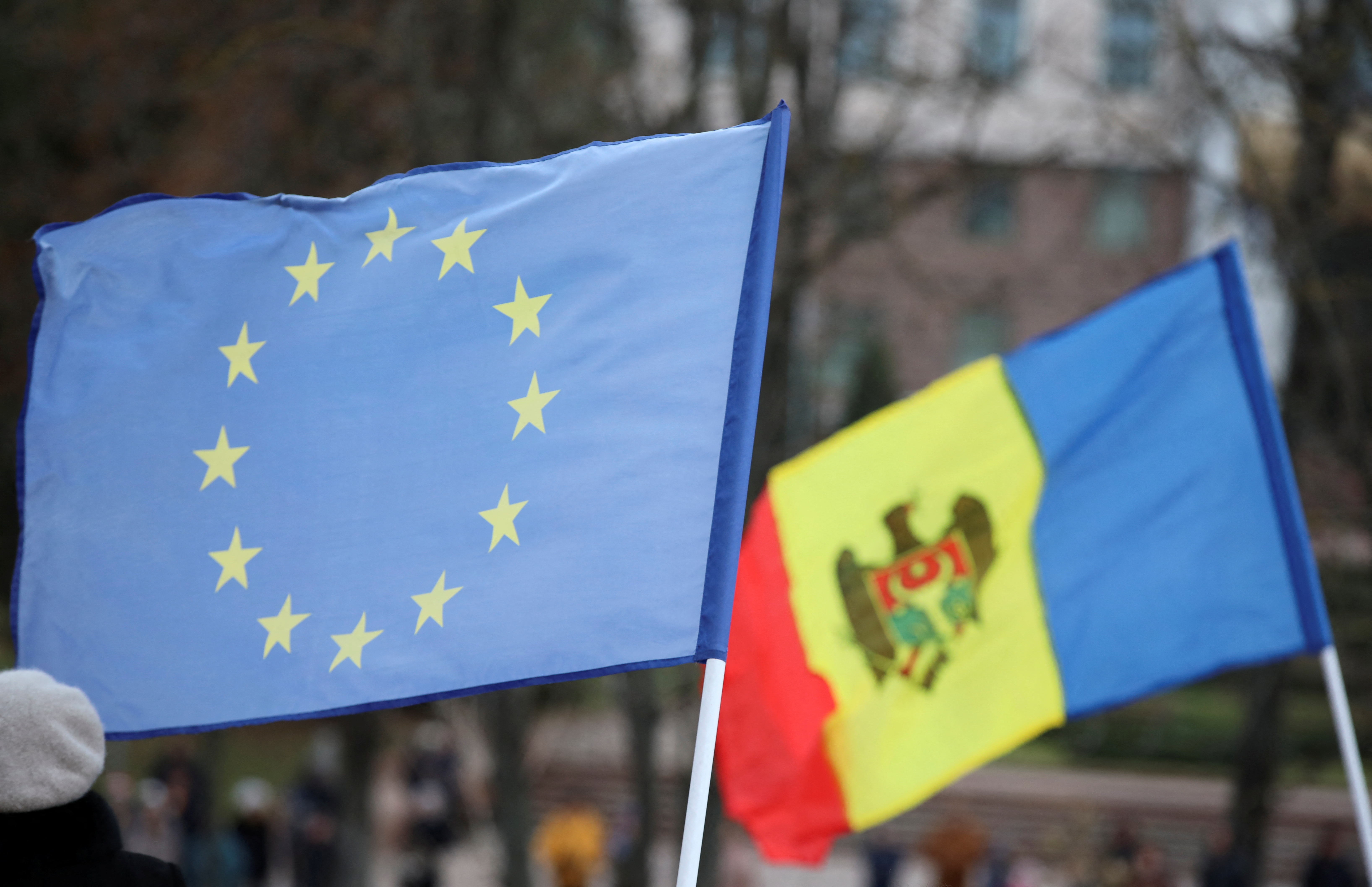 Moldovans celebrate decision to open membership talks with EU