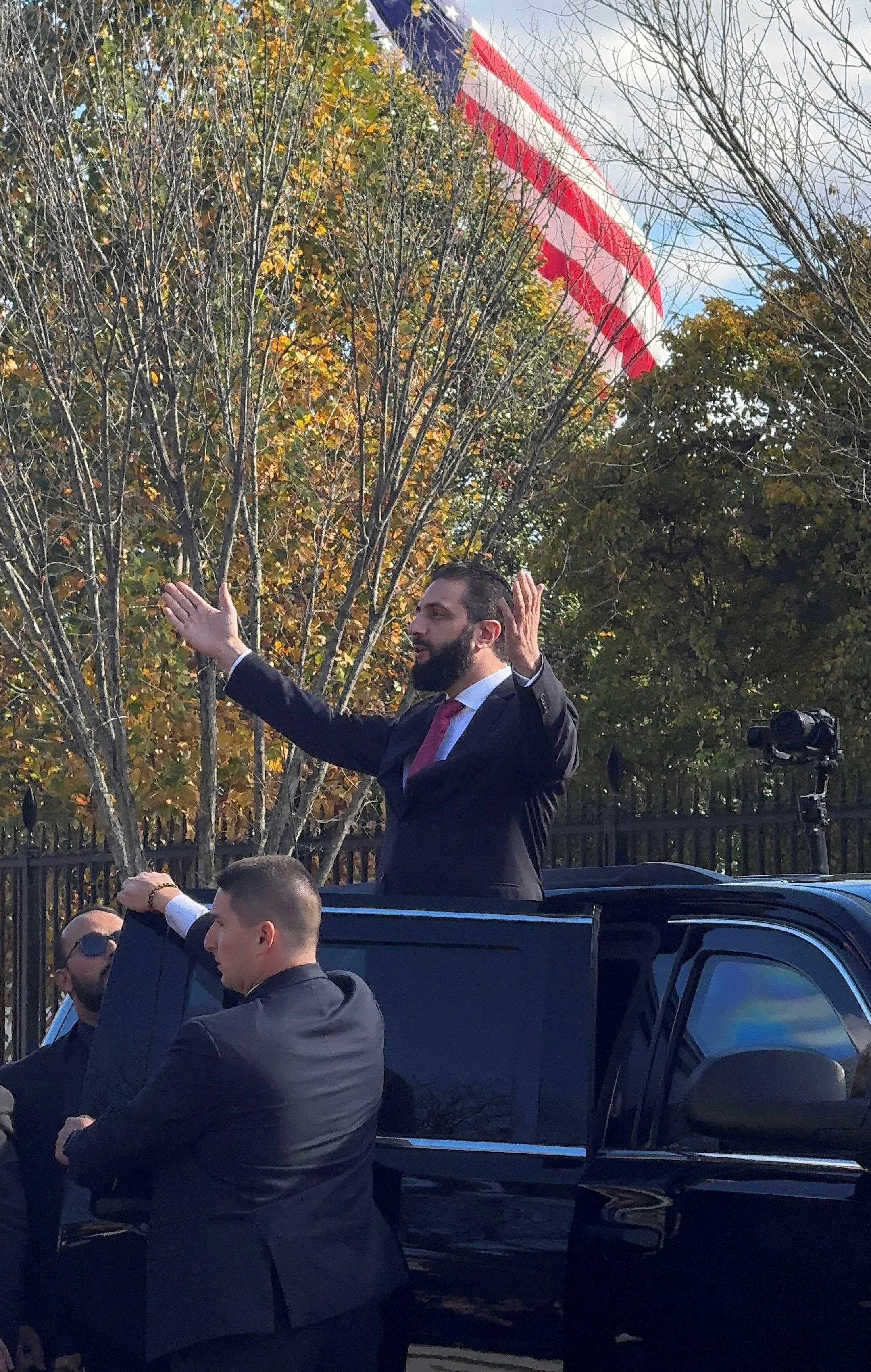 Trump replaces architect overseeing $300m gilded ballroom project | Donald  Trump | The Guardian, image size:2160x3401