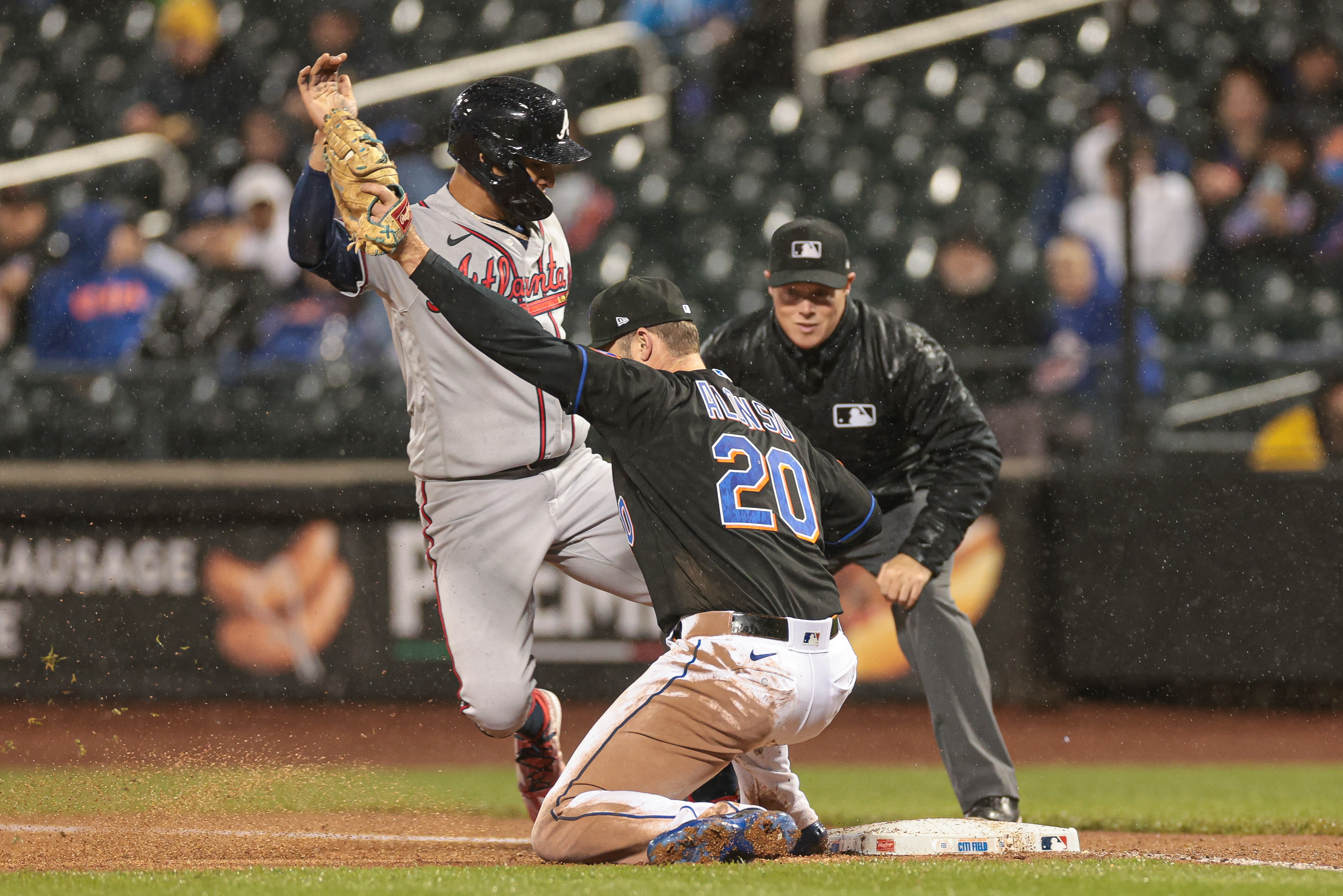 Max Fried, Braves blank Mets in rain-shortened contest