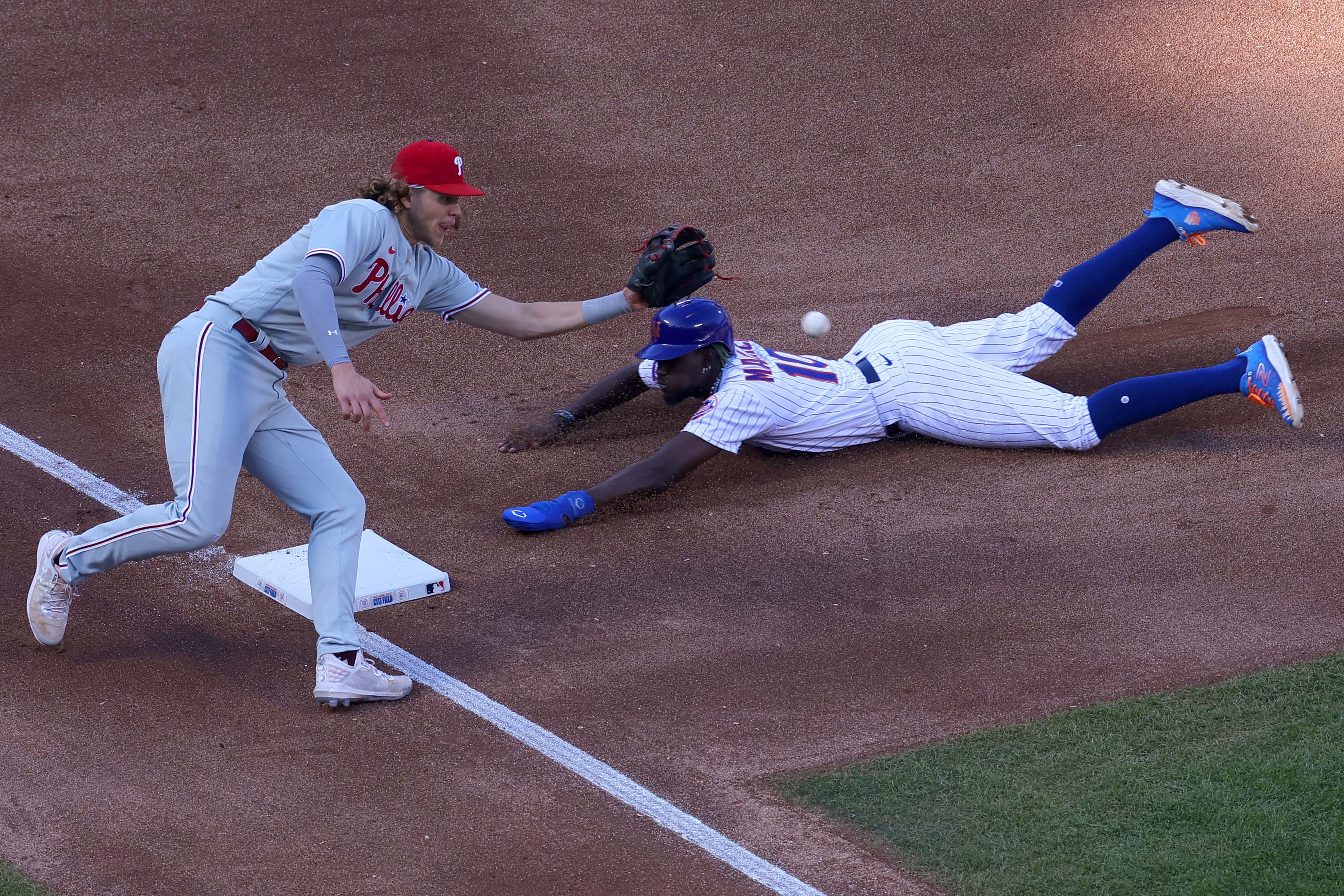 Phillies pound Mets, face Marlins in wild-card round, Sports