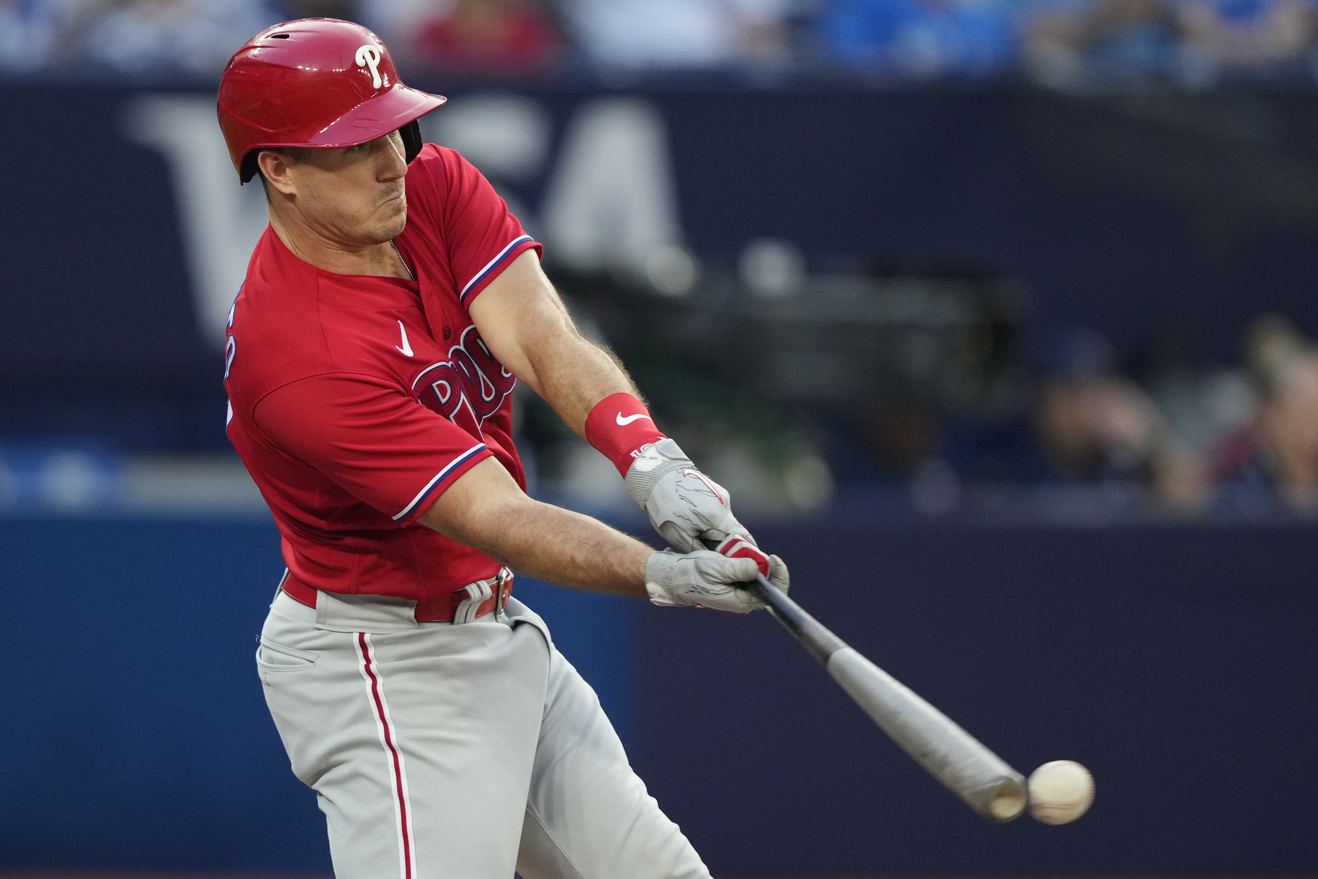 Bryce Harper homers twice as Phillies pound Blue Jays