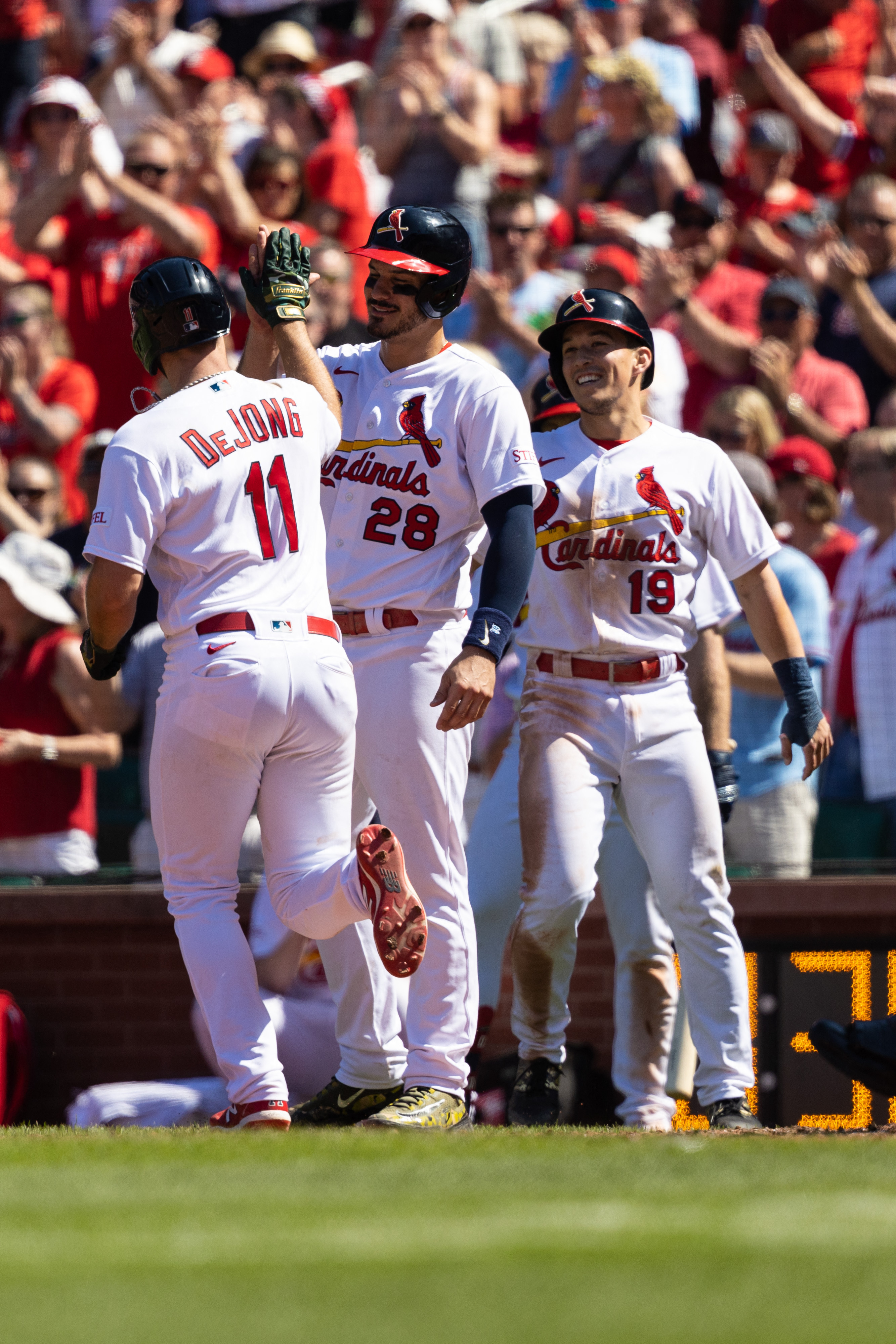 Cardinals beat Dodgers 10-5 on Sunday