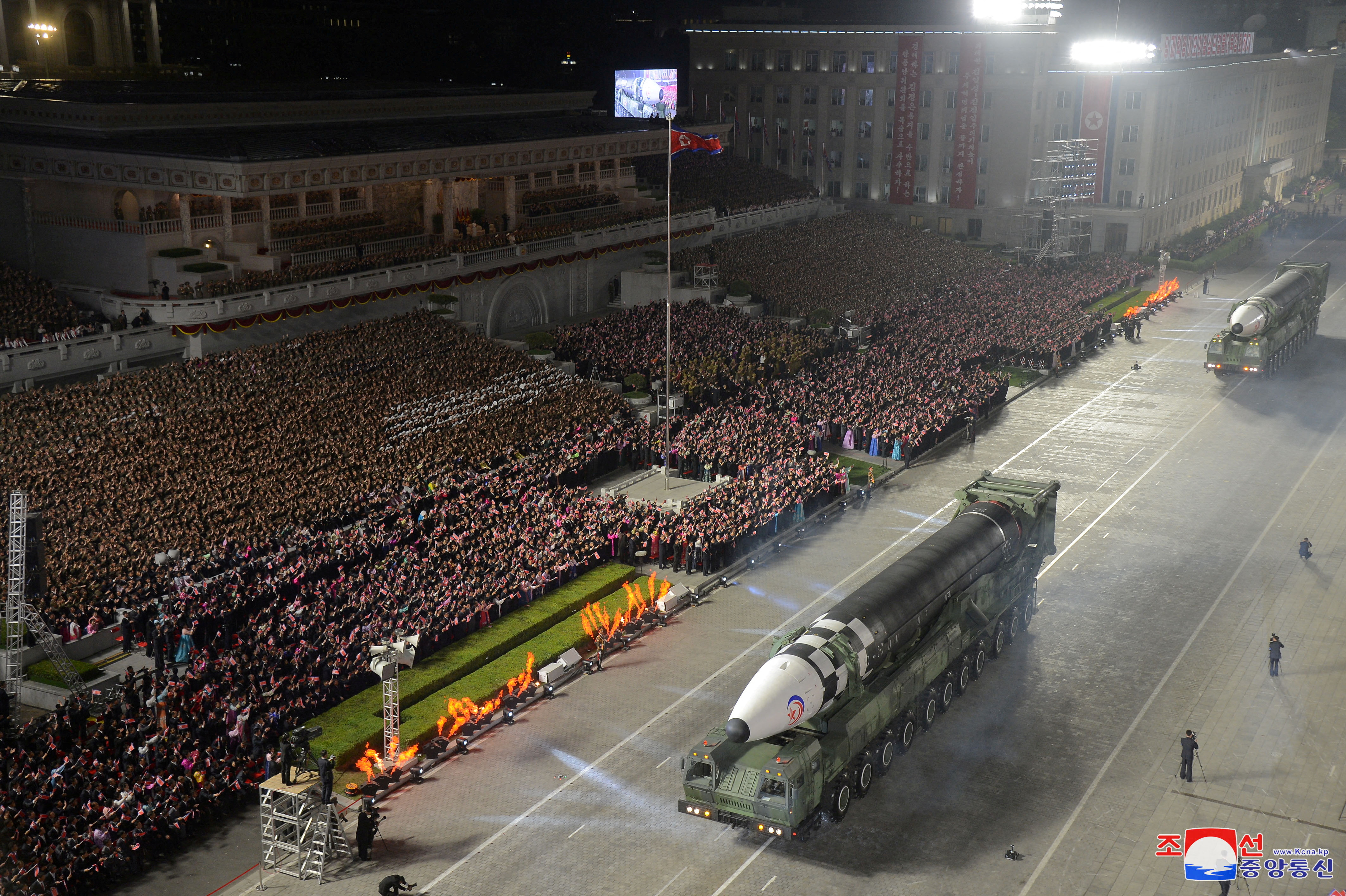 Пасха в корее 2024. Парад в Северной Корее 2022. Северная Корея Пхеньян. Хвасон 17. Военные парады в Северной Корее 2022.
