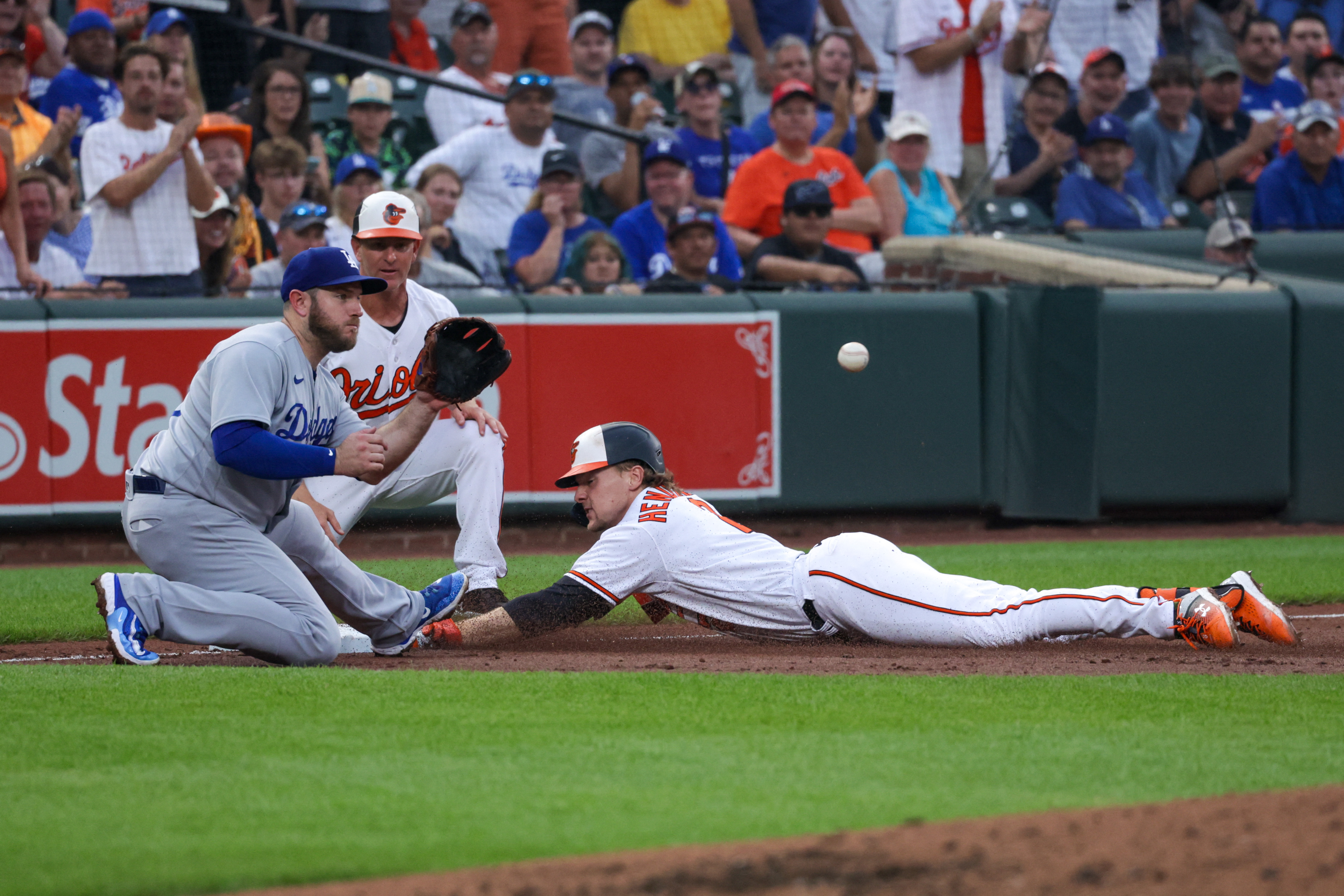 Chris Taylor's grand slam powers Dodgers' win over Orioles