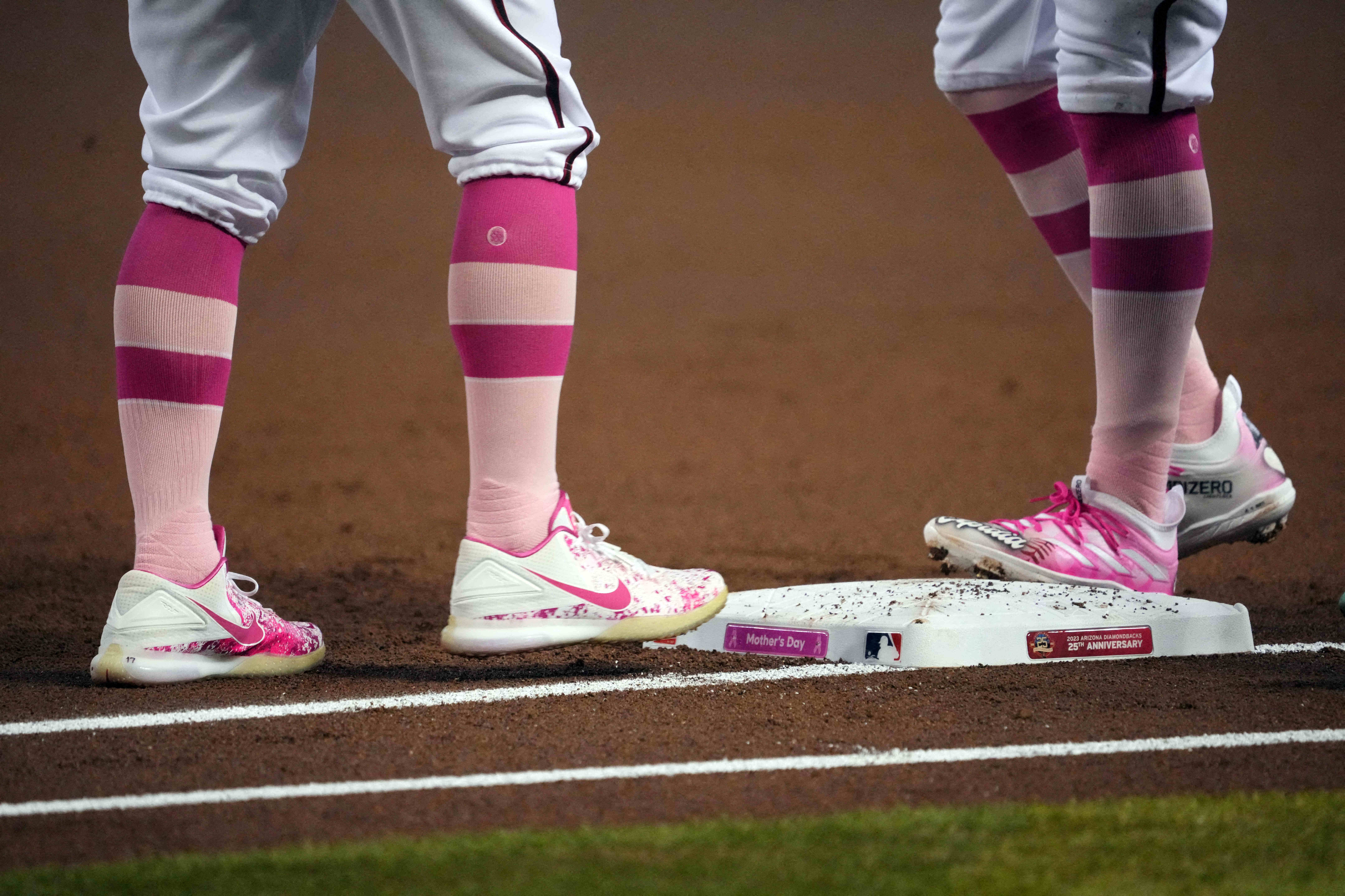 Baseball and Basketball Leg Sleeve (Miami Pink) – Goat'd