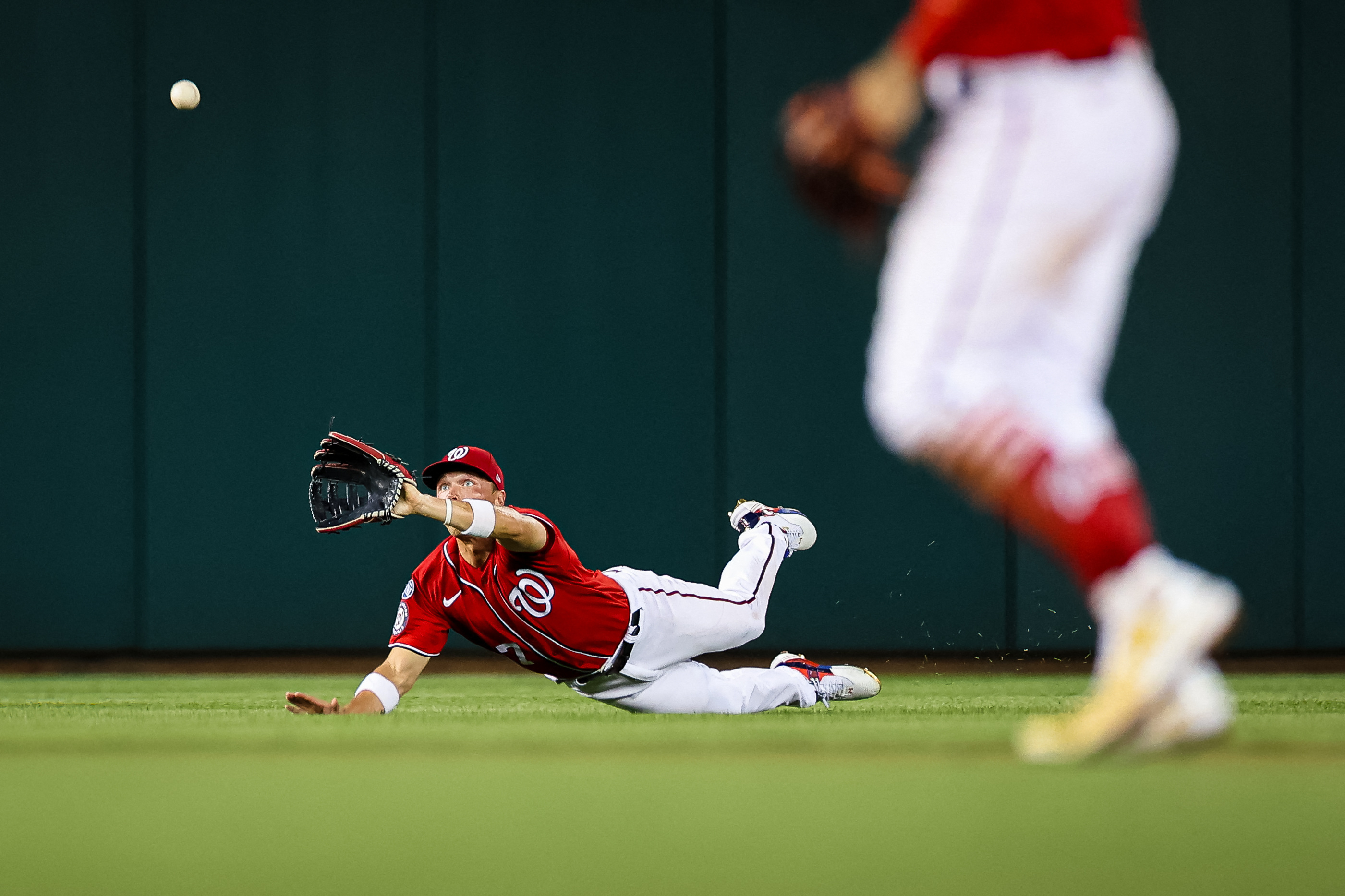 Colorado Rockies pile on five runs in the fourth to beat the Nationals, Rockies