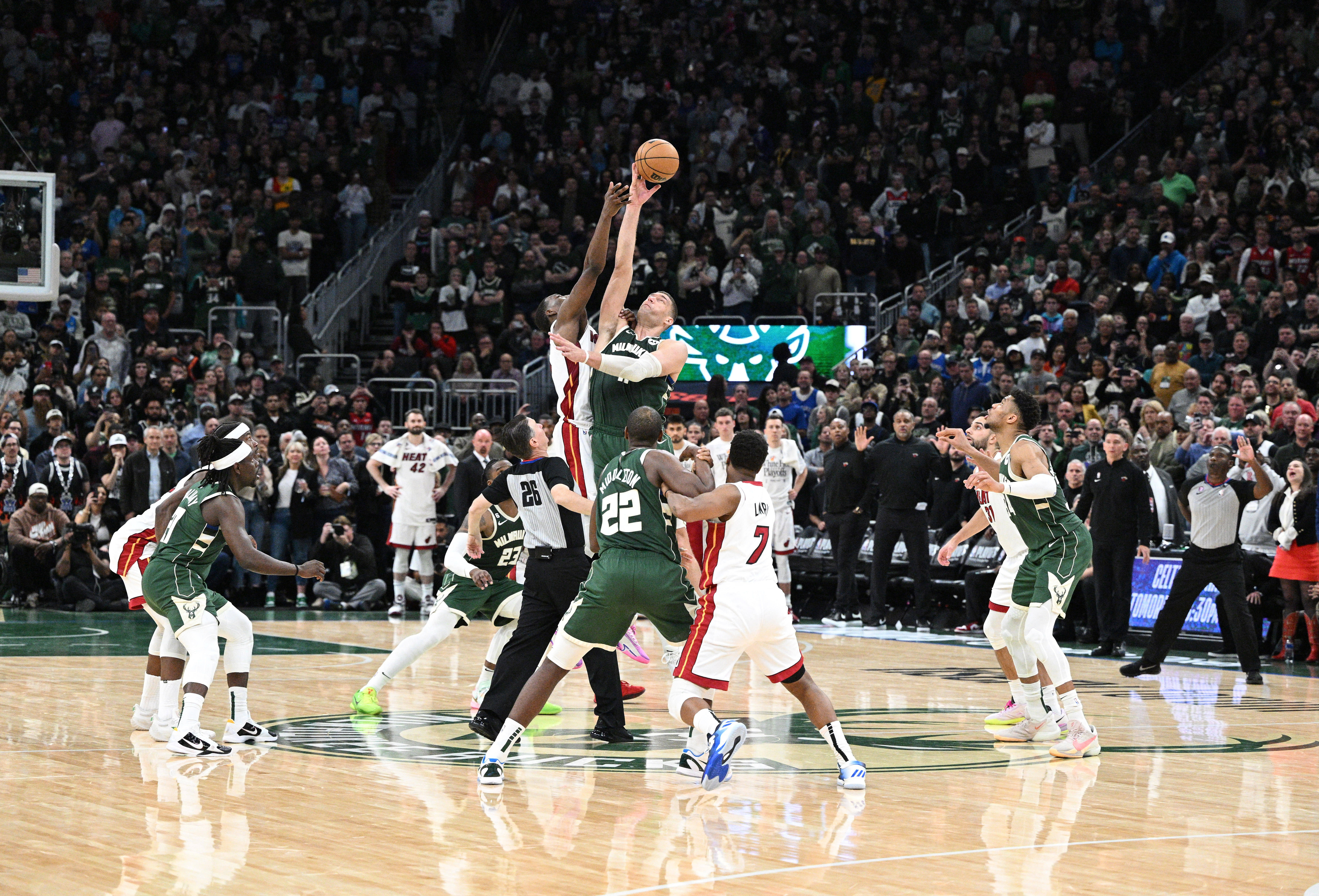 NBA roundup: Bucks hold back Heat - The Boston Globe