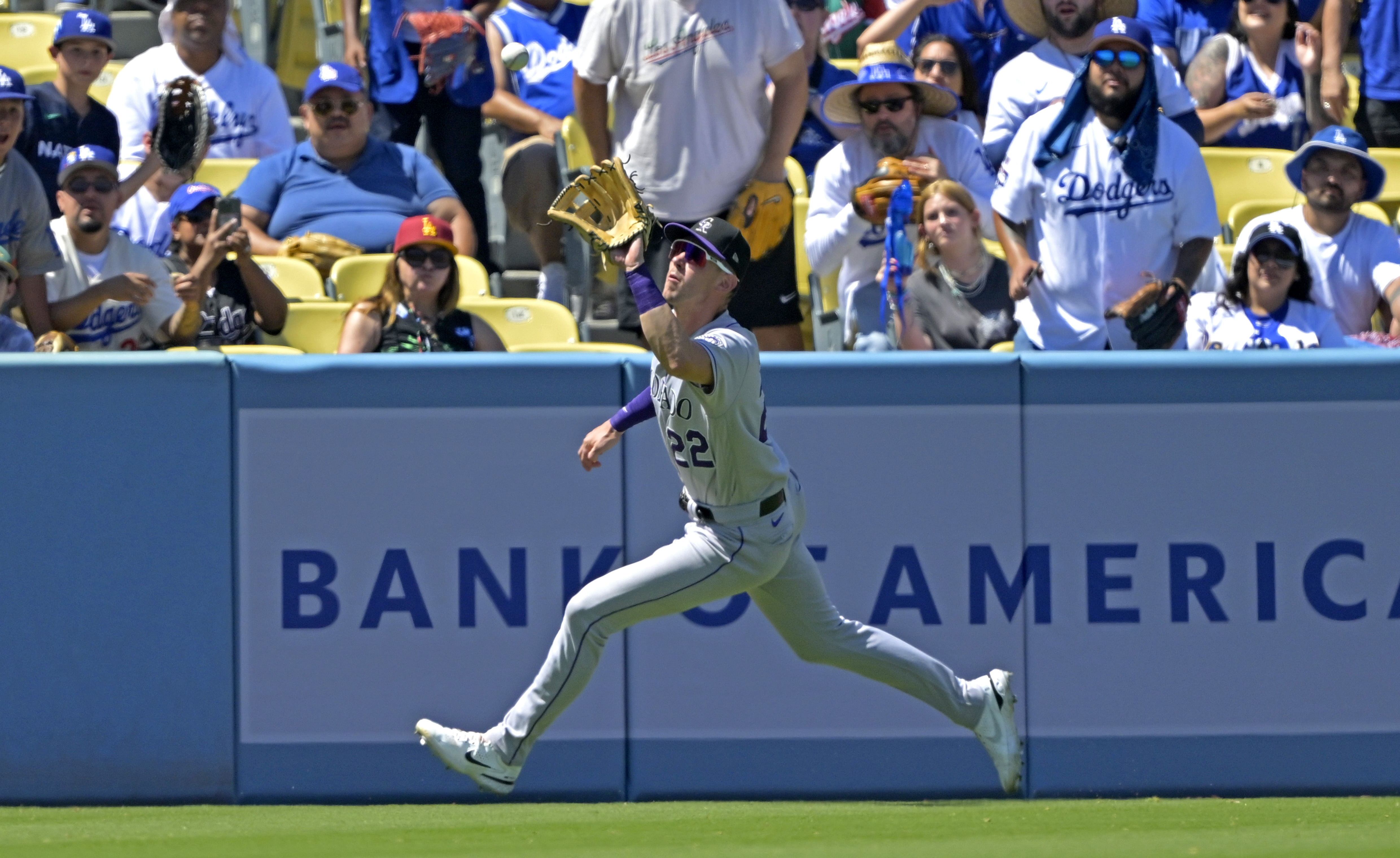Dodgers' Julio Urías dominates Rockies in third straight win - Los