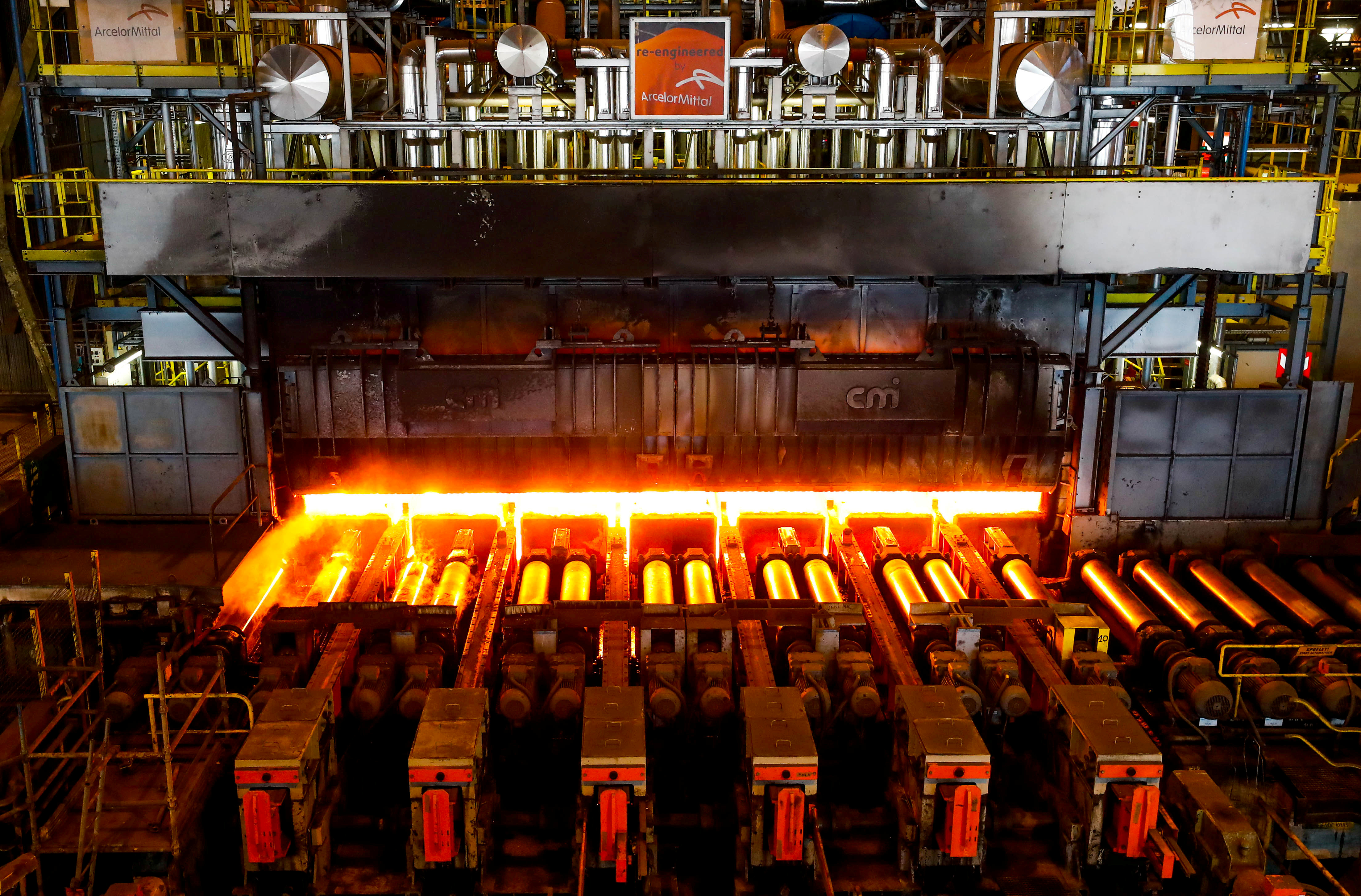 ArcelorMittal increases share buy-back programme by $1 bln