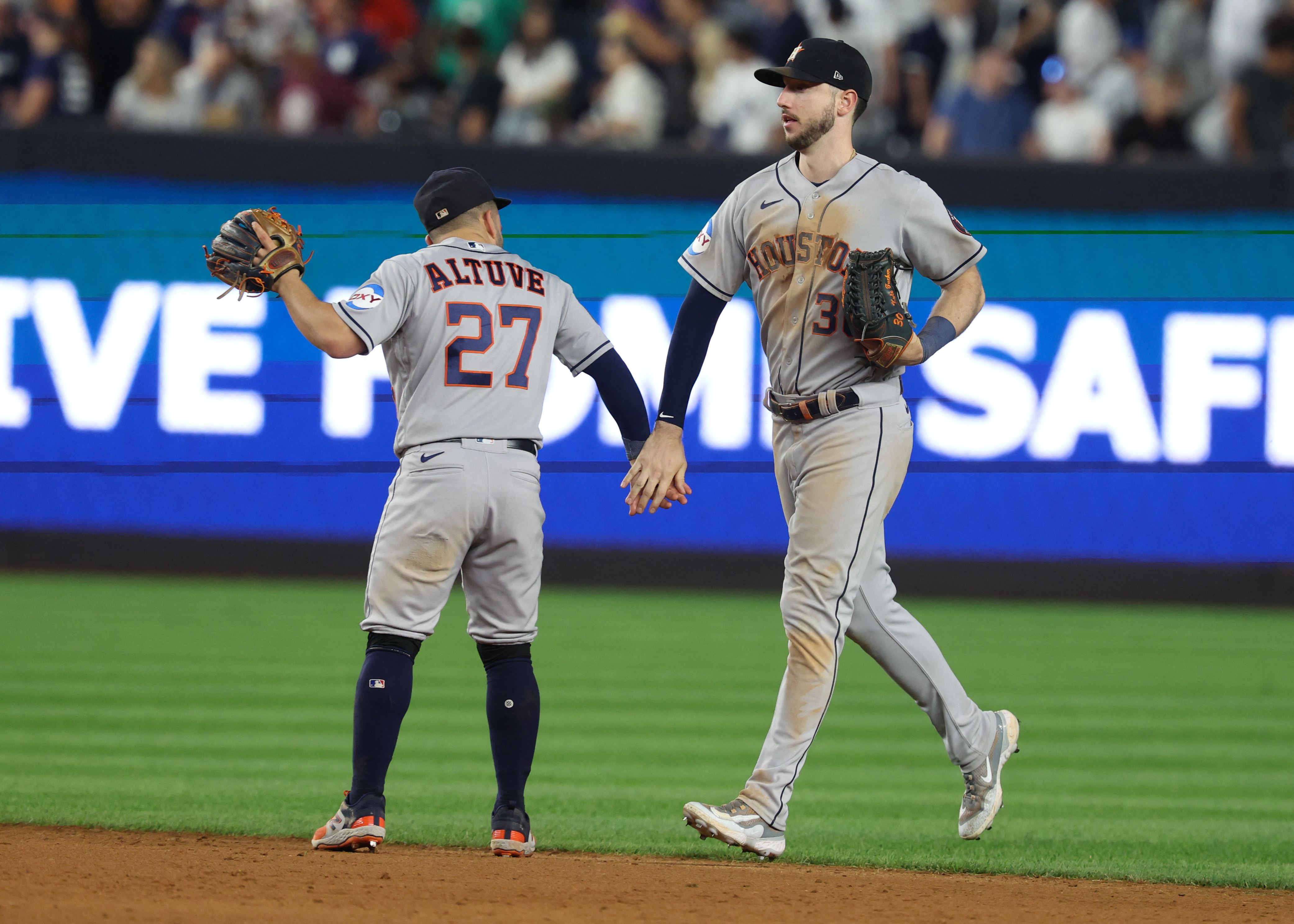 Astros bomb Yankees' Luis Severino, win 7-3